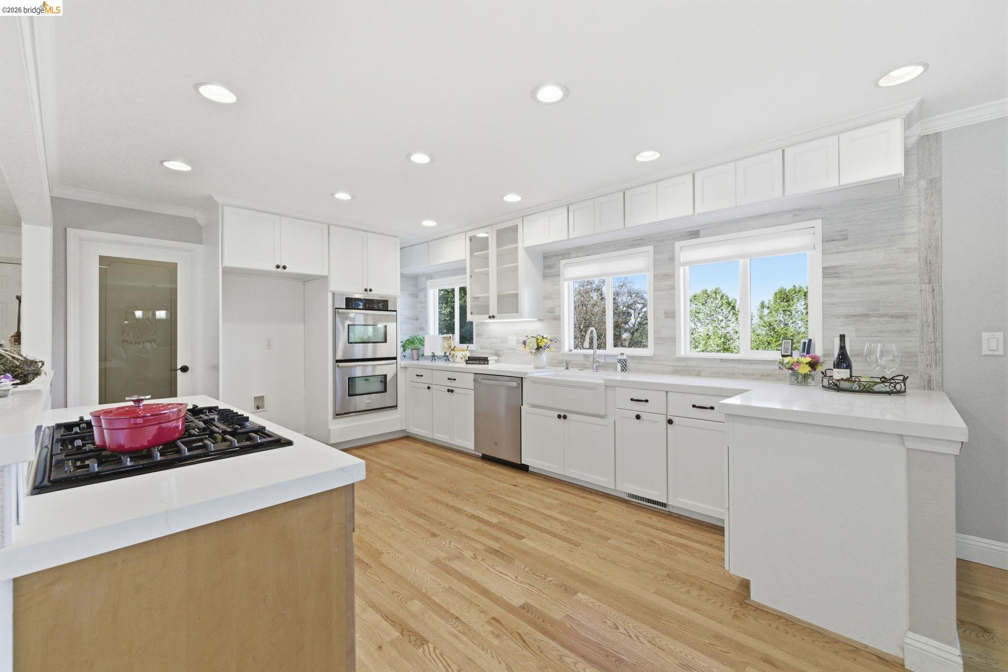 Detail Gallery Image 16 of 60 For 14580 Booker Rd., Sonora,  CA 95370-8652 - 4 Beds | 2/1 Baths