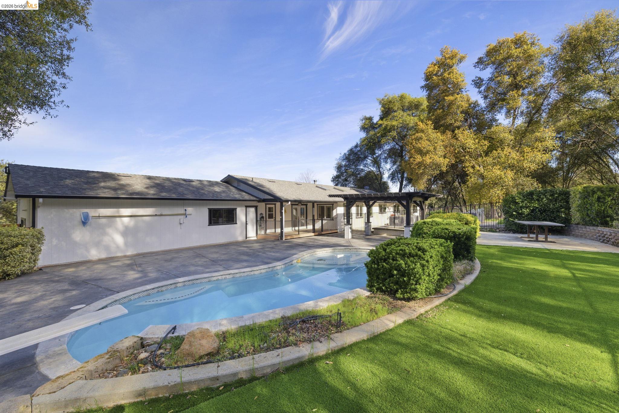 Detail Gallery Image 37 of 60 For 14580 Booker Rd., Sonora,  CA 95370-8652 - 4 Beds | 2/1 Baths