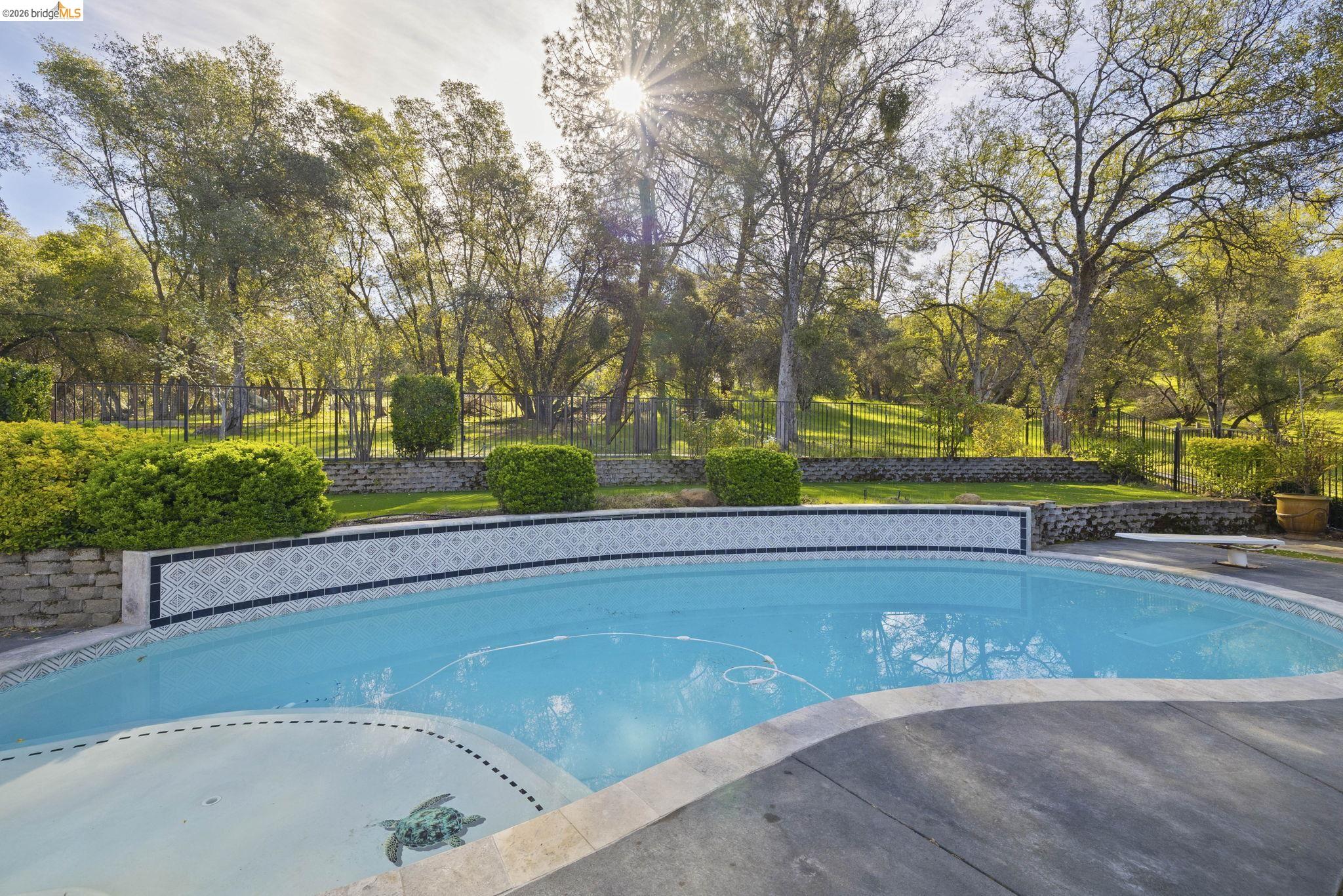 Detail Gallery Image 38 of 60 For 14580 Booker Rd., Sonora,  CA 95370-8652 - 4 Beds | 2/1 Baths