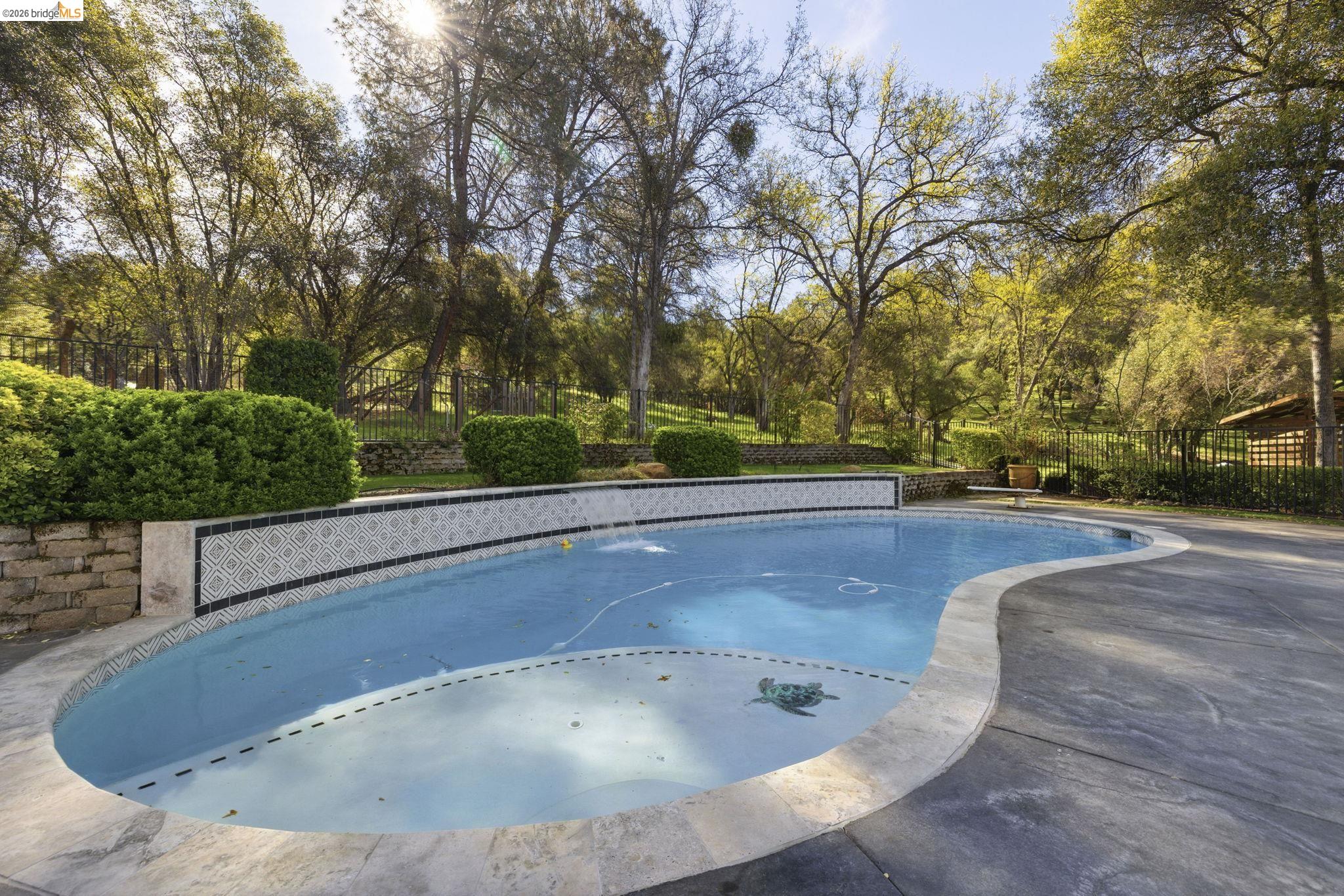 Detail Gallery Image 40 of 60 For 14580 Booker Rd., Sonora,  CA 95370-8652 - 4 Beds | 2/1 Baths