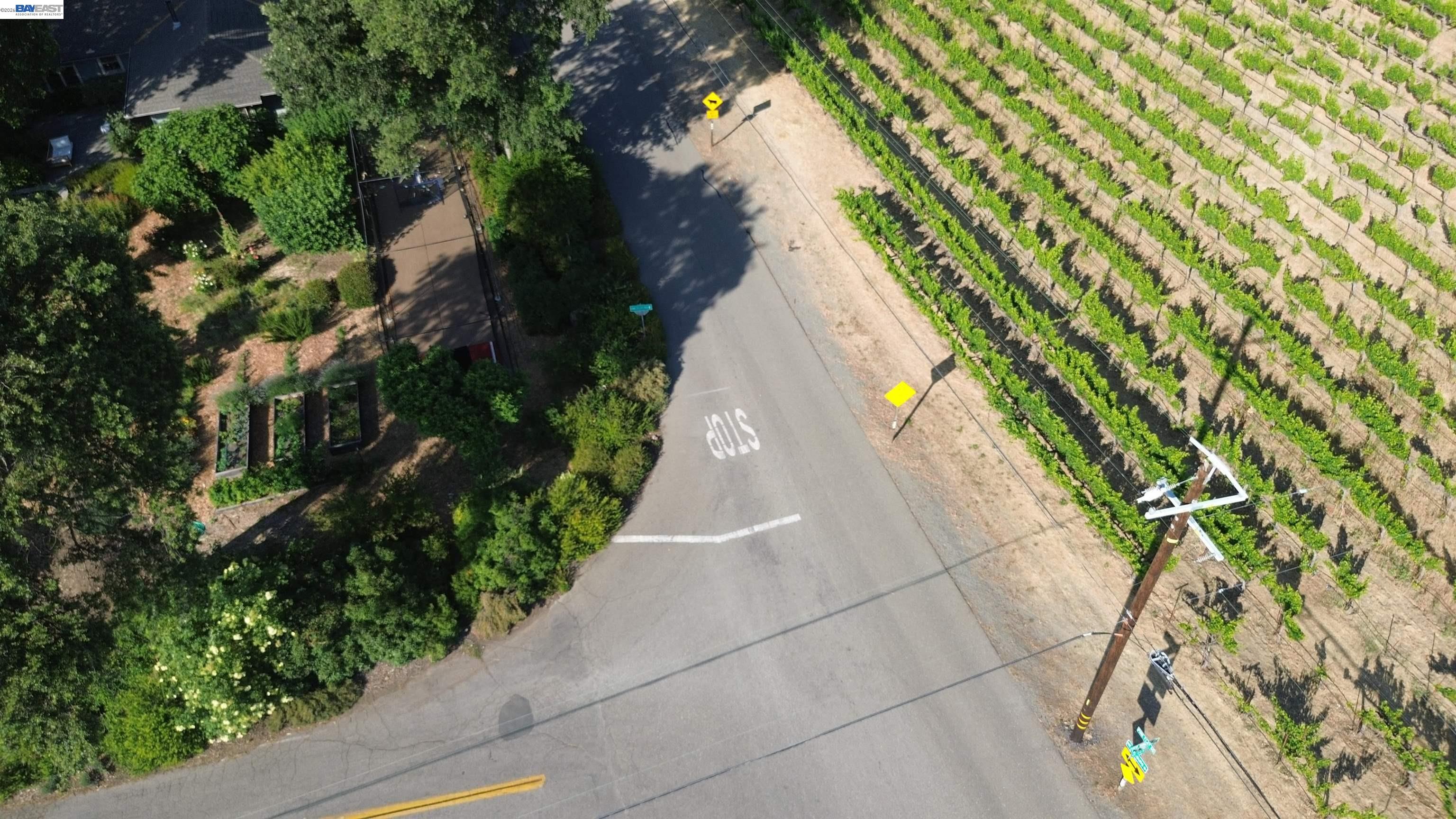 Detail Gallery Image 35 of 45 For 11311 Pine Flat, Healdsburg,  CA 95448 - – Beds | – Baths