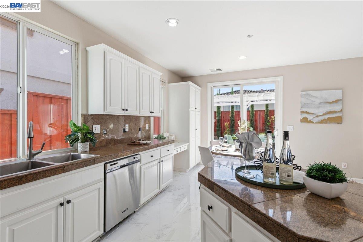 5219 Forestdale Cir, Dublin, CA, 94568
