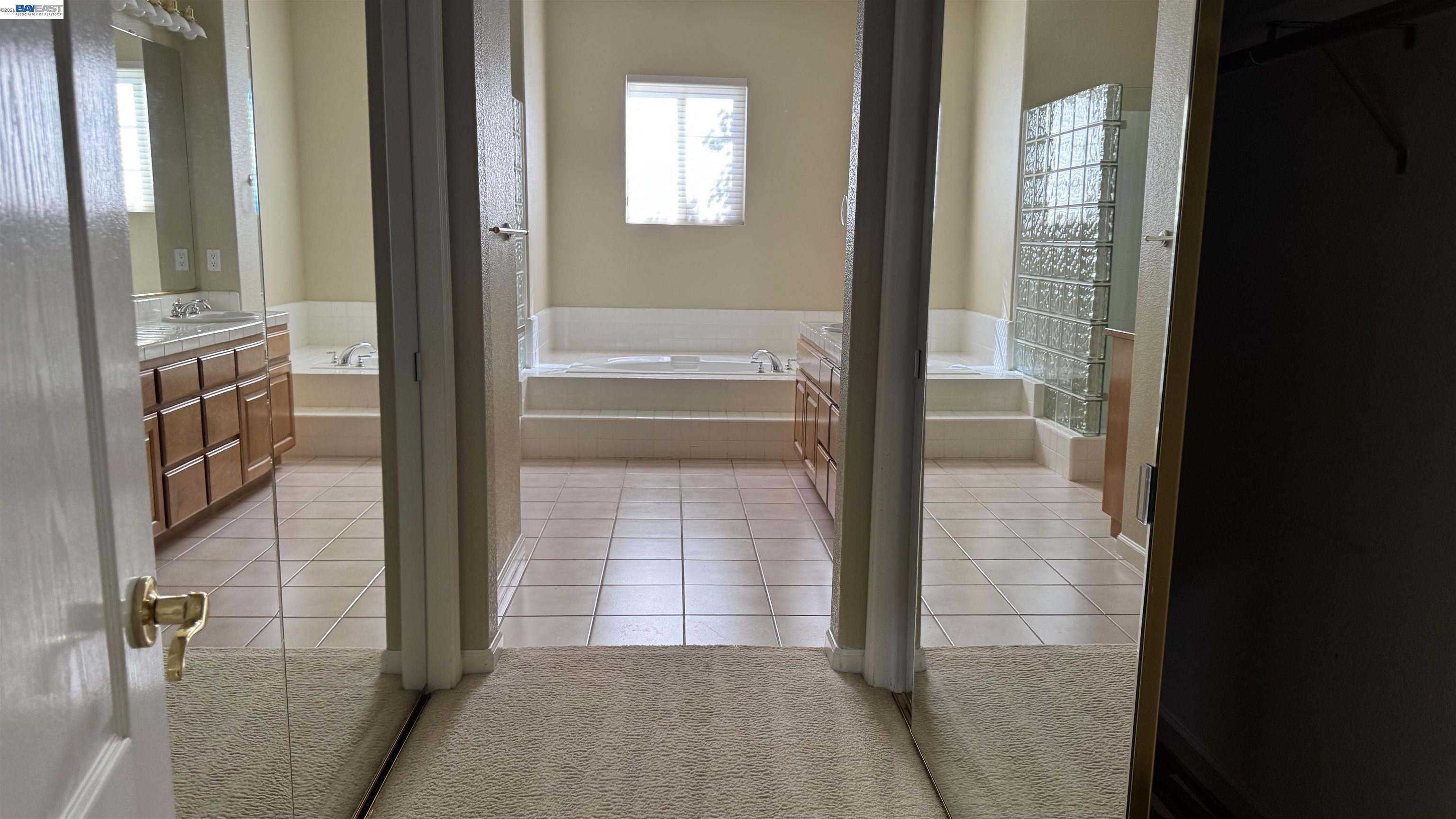 Detail Gallery Image 12 of 29 For 118 Deer Meadow Ter, Danville,  CA 94506 - 4 Beds | 3/1 Baths