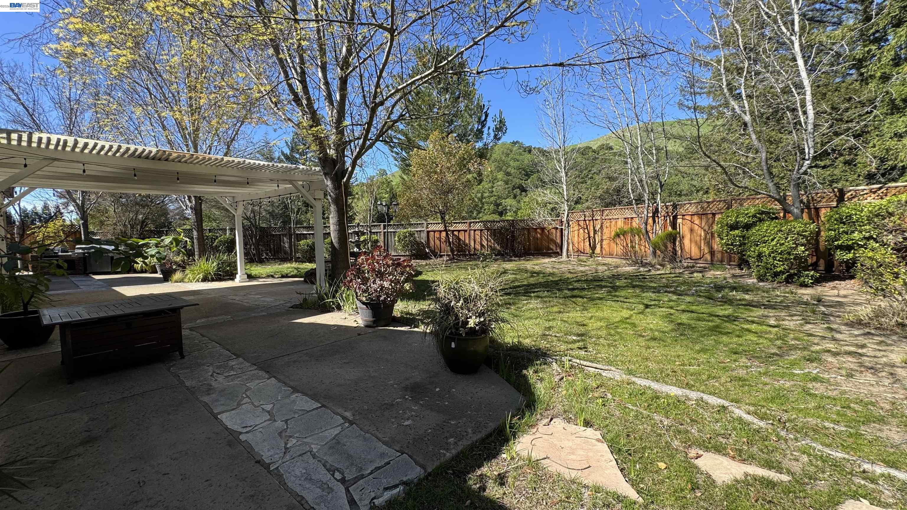 Detail Gallery Image 23 of 31 For 118 Deer Meadow Ter, Danville,  CA 94506 - 4 Beds | 3/1 Baths