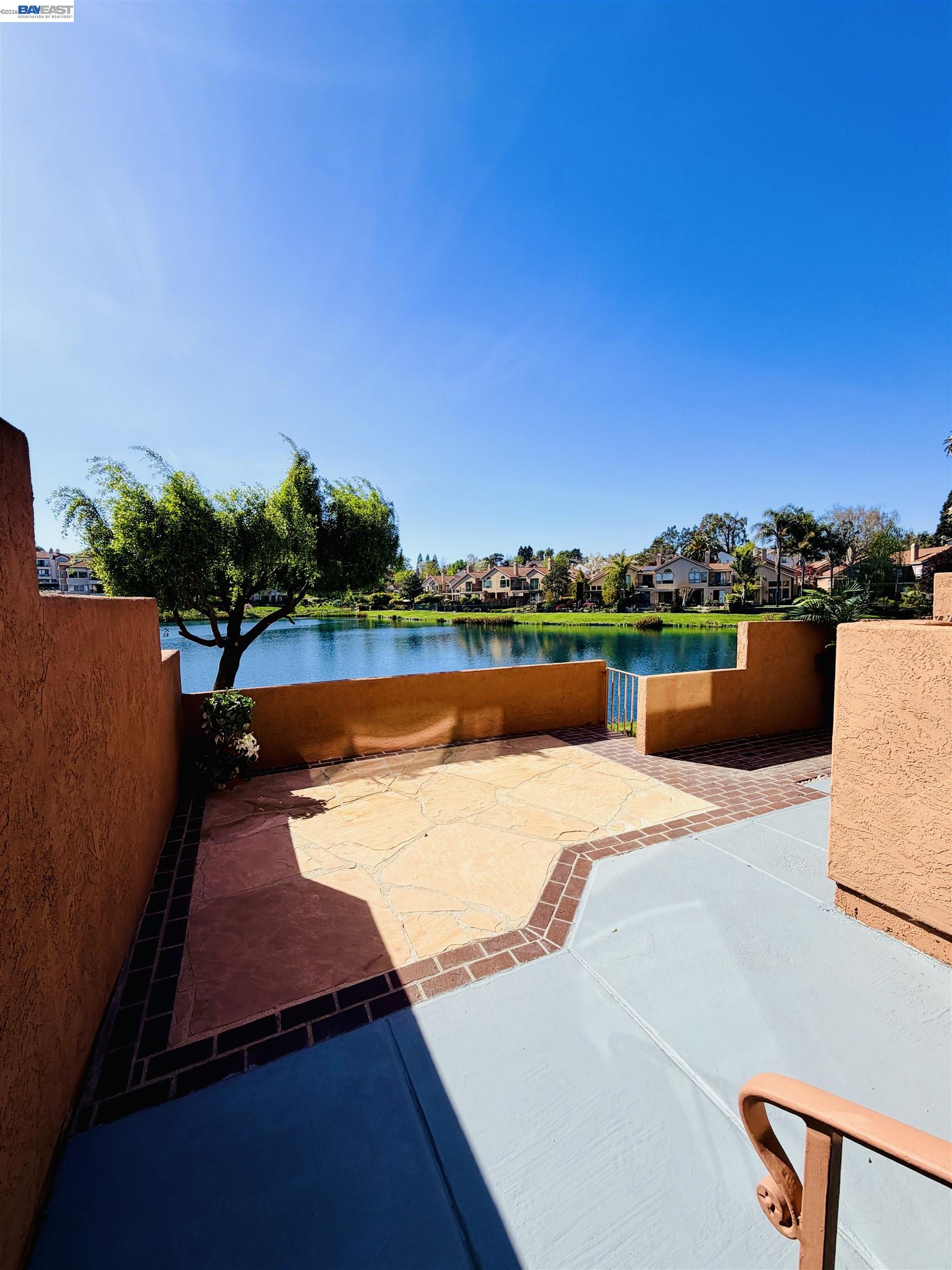 Detail Gallery Image 15 of 53 For 4063 W Lakeshore Dr, San Ramon,  CA 94582 - 2 Beds | 2/1 Baths