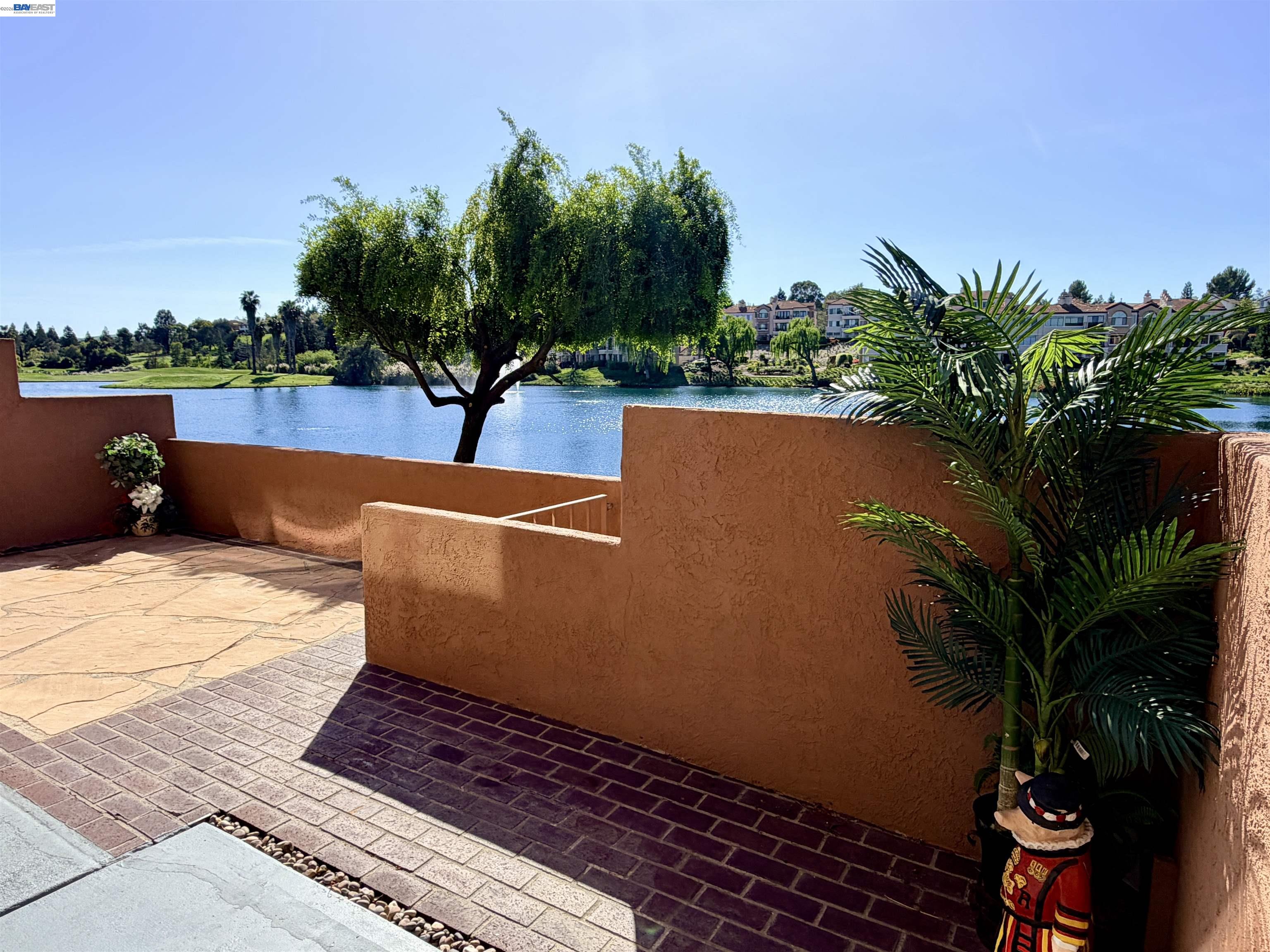 Detail Gallery Image 18 of 53 For 4063 W Lakeshore Dr, San Ramon,  CA 94582 - 2 Beds | 2/1 Baths