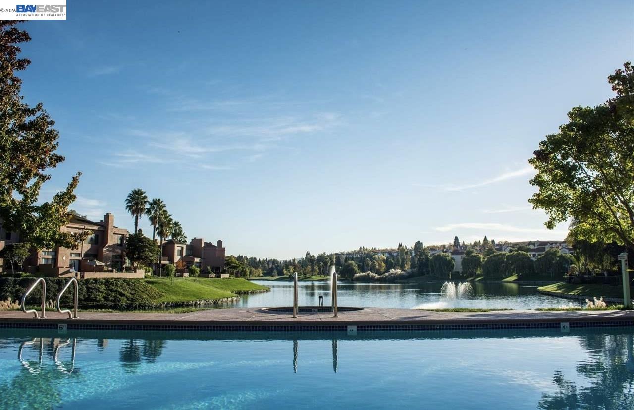 Detail Gallery Image 27 of 53 For 4063 W Lakeshore Dr, San Ramon,  CA 94582 - 2 Beds | 2/1 Baths