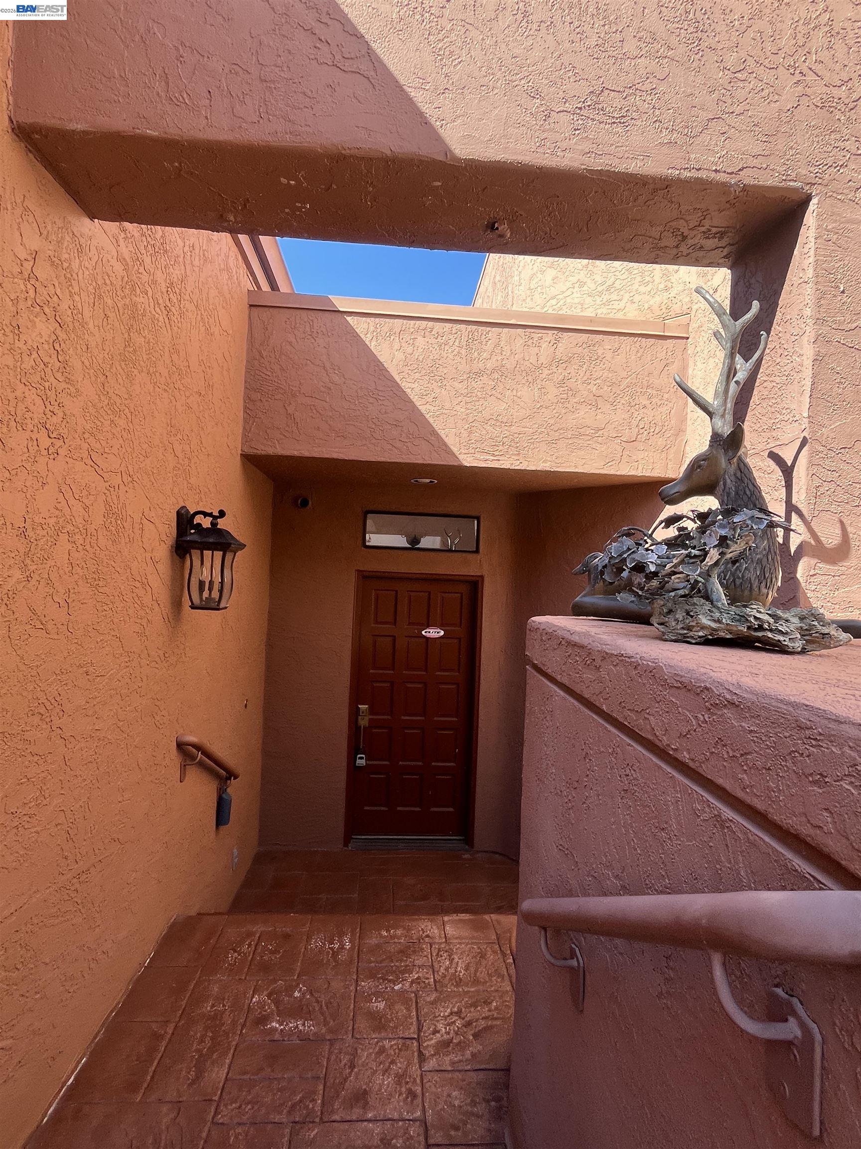 Detail Gallery Image 4 of 53 For 4063 W Lakeshore Dr, San Ramon,  CA 94582 - 2 Beds | 2/1 Baths