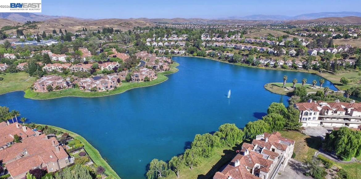 Detail Gallery Image 34 of 53 For 4063 W Lakeshore Dr, San Ramon,  CA 94582 - 2 Beds | 2/1 Baths