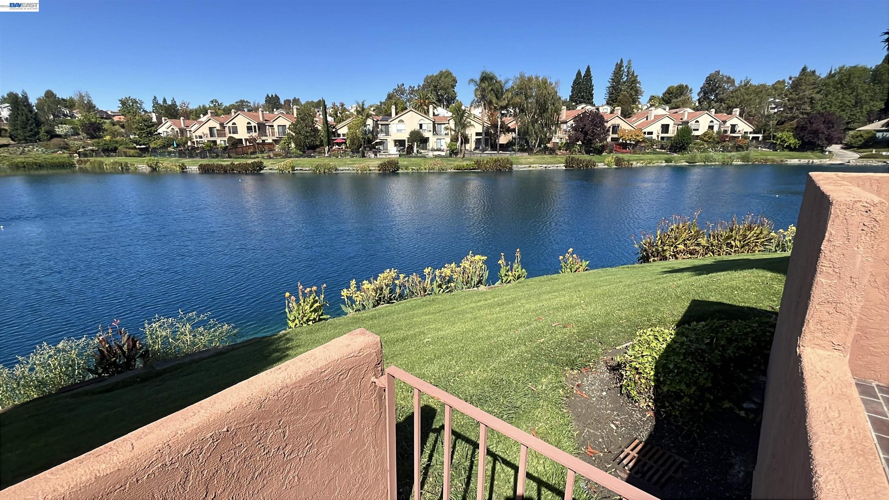 Detail Gallery Image 35 of 53 For 4063 W Lakeshore Dr, San Ramon,  CA 94582 - 2 Beds | 2/1 Baths