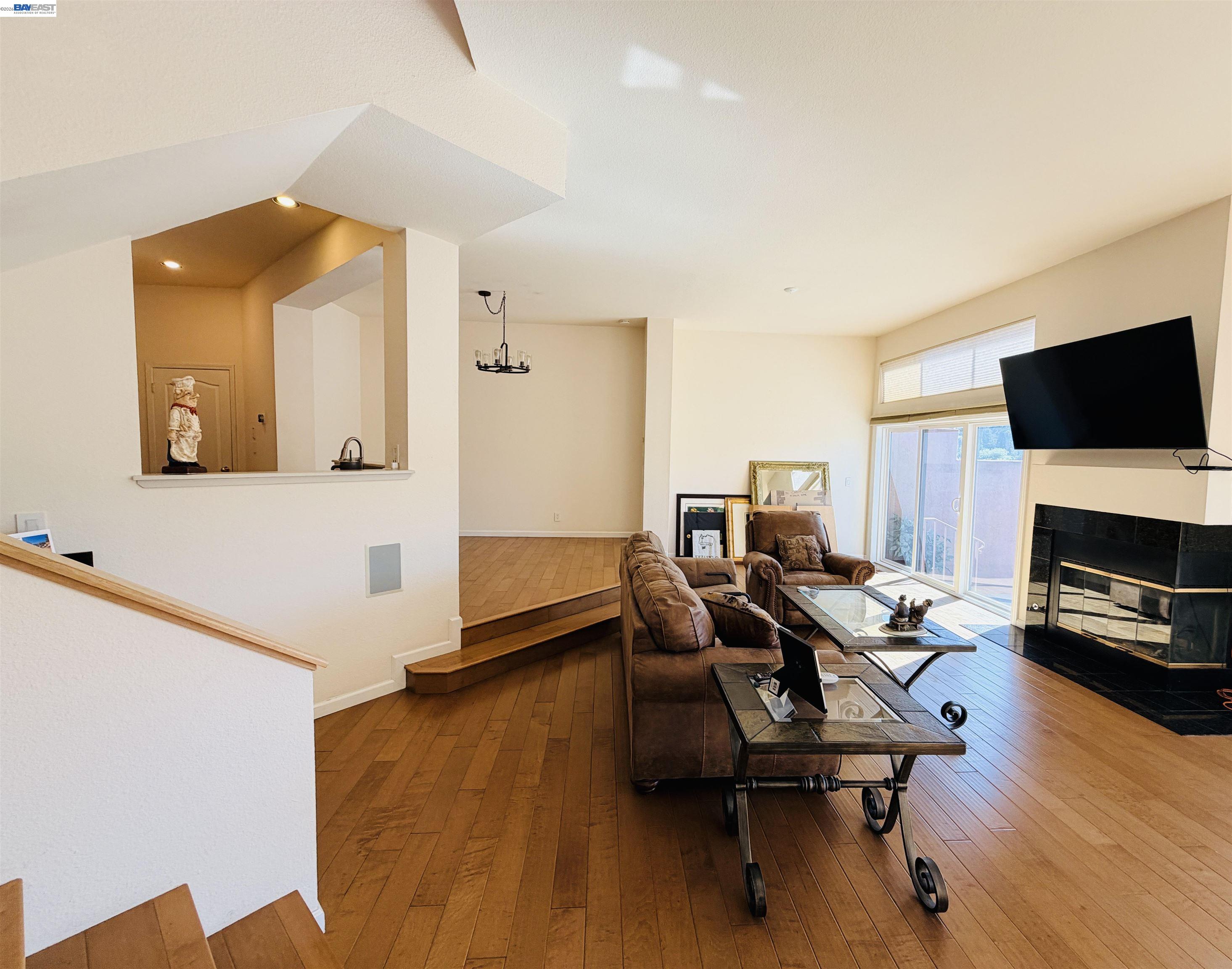 Detail Gallery Image 38 of 53 For 4063 W Lakeshore Dr, San Ramon,  CA 94582 - 2 Beds | 2/1 Baths