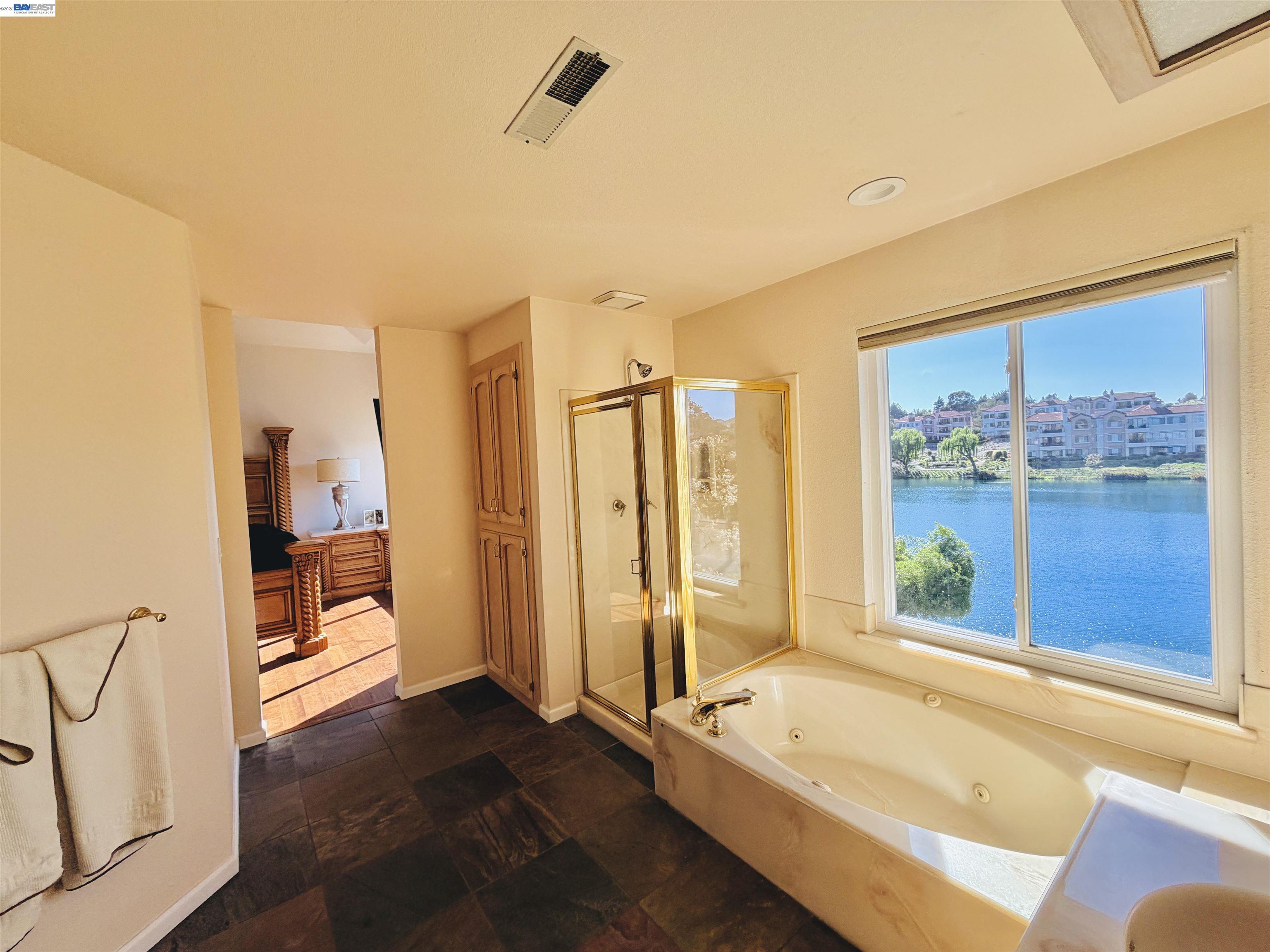 Detail Gallery Image 43 of 53 For 4063 W Lakeshore Dr, San Ramon,  CA 94582 - 2 Beds | 2/1 Baths