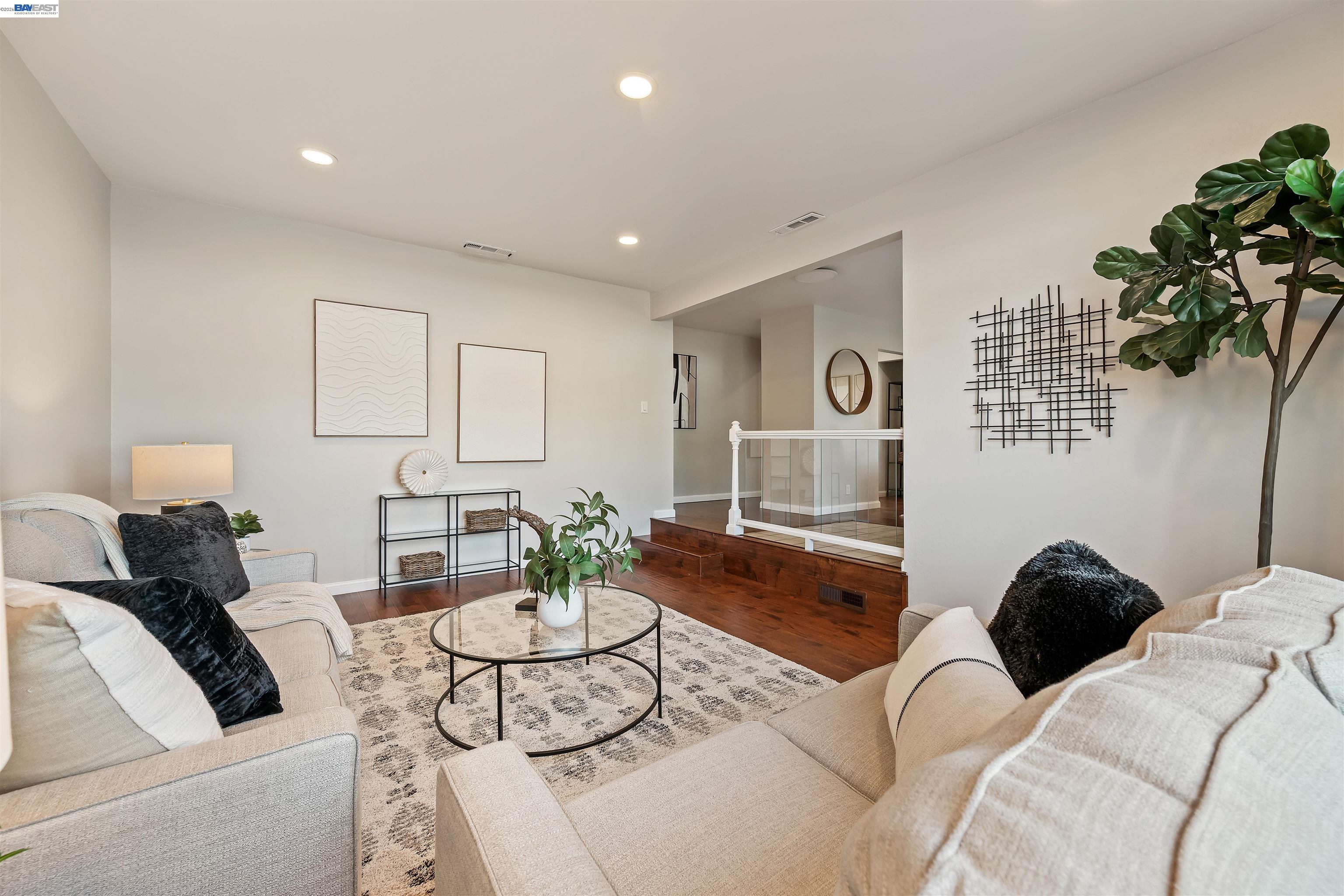 Detail Gallery Image 11 of 39 For 74 Ryegate Pl, San Ramon,  CA 94583 - 4 Beds | 2 Baths