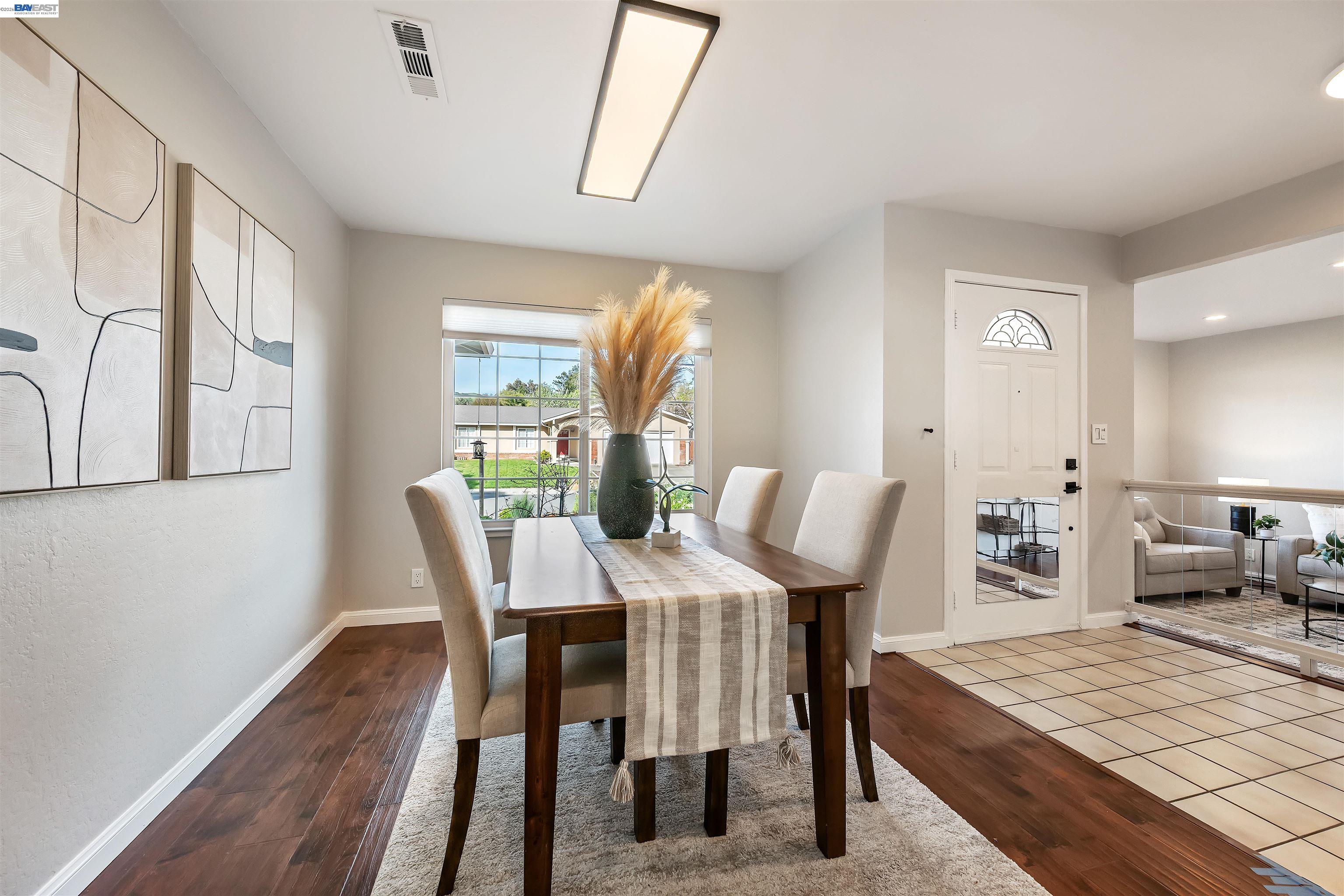 Detail Gallery Image 12 of 39 For 74 Ryegate Pl, San Ramon,  CA 94583 - 4 Beds | 2 Baths