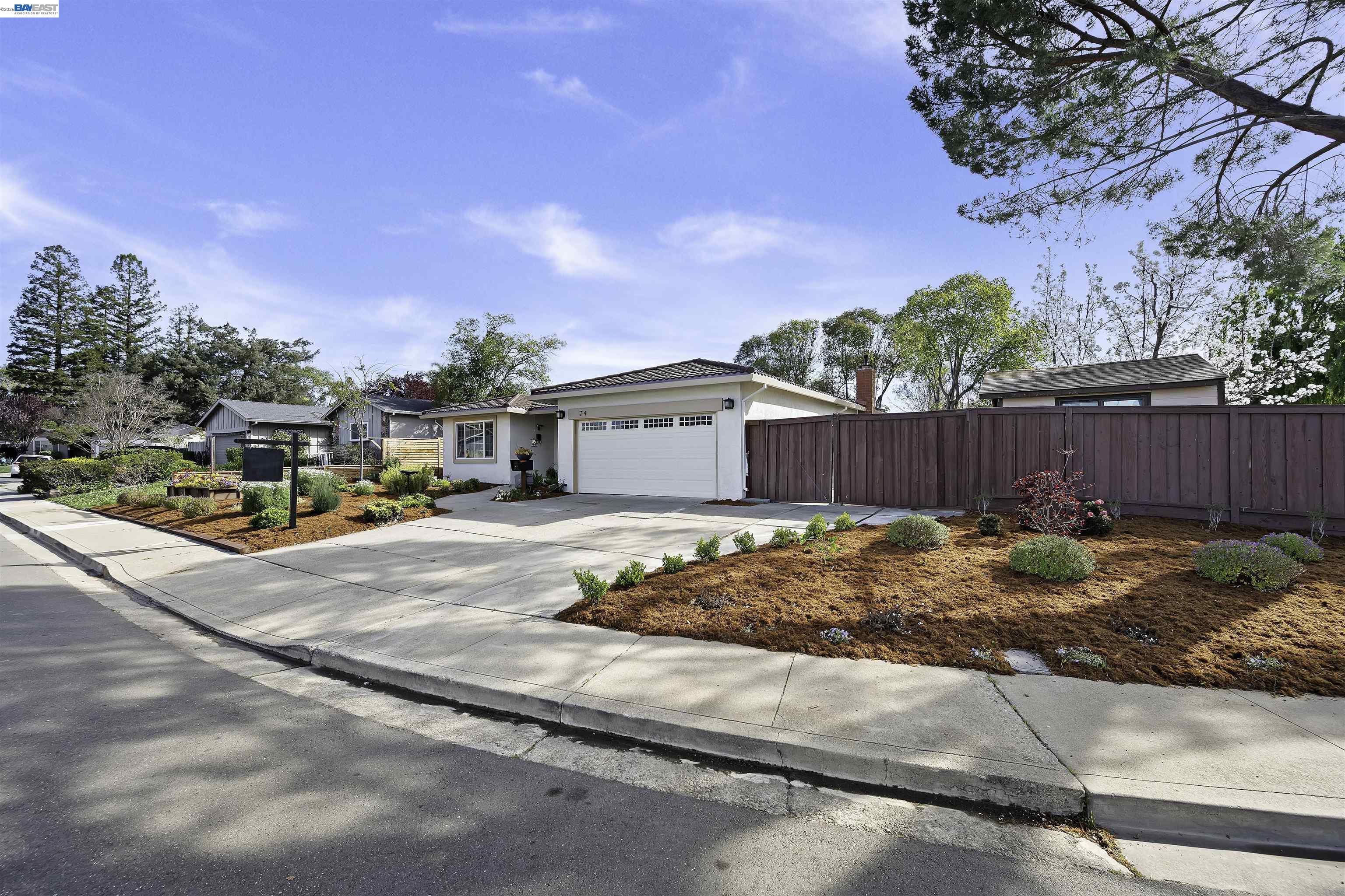 Detail Gallery Image 5 of 39 For 74 Ryegate Pl, San Ramon,  CA 94583 - 4 Beds | 2 Baths