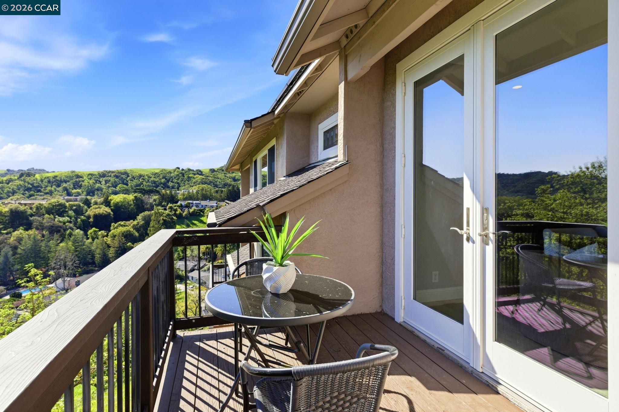 Detail Gallery Image 15 of 50 For 1603b Reliez Valley Road, Lafayette,  CA 94549 - 7 Beds | 5/1 Baths