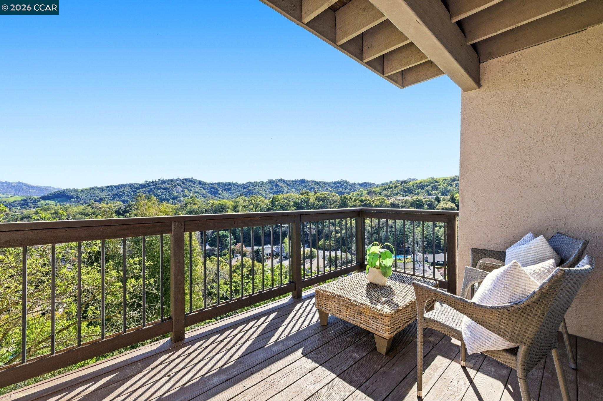 Detail Gallery Image 25 of 50 For 1603b Reliez Valley Road, Lafayette,  CA 94549 - 7 Beds | 5/1 Baths