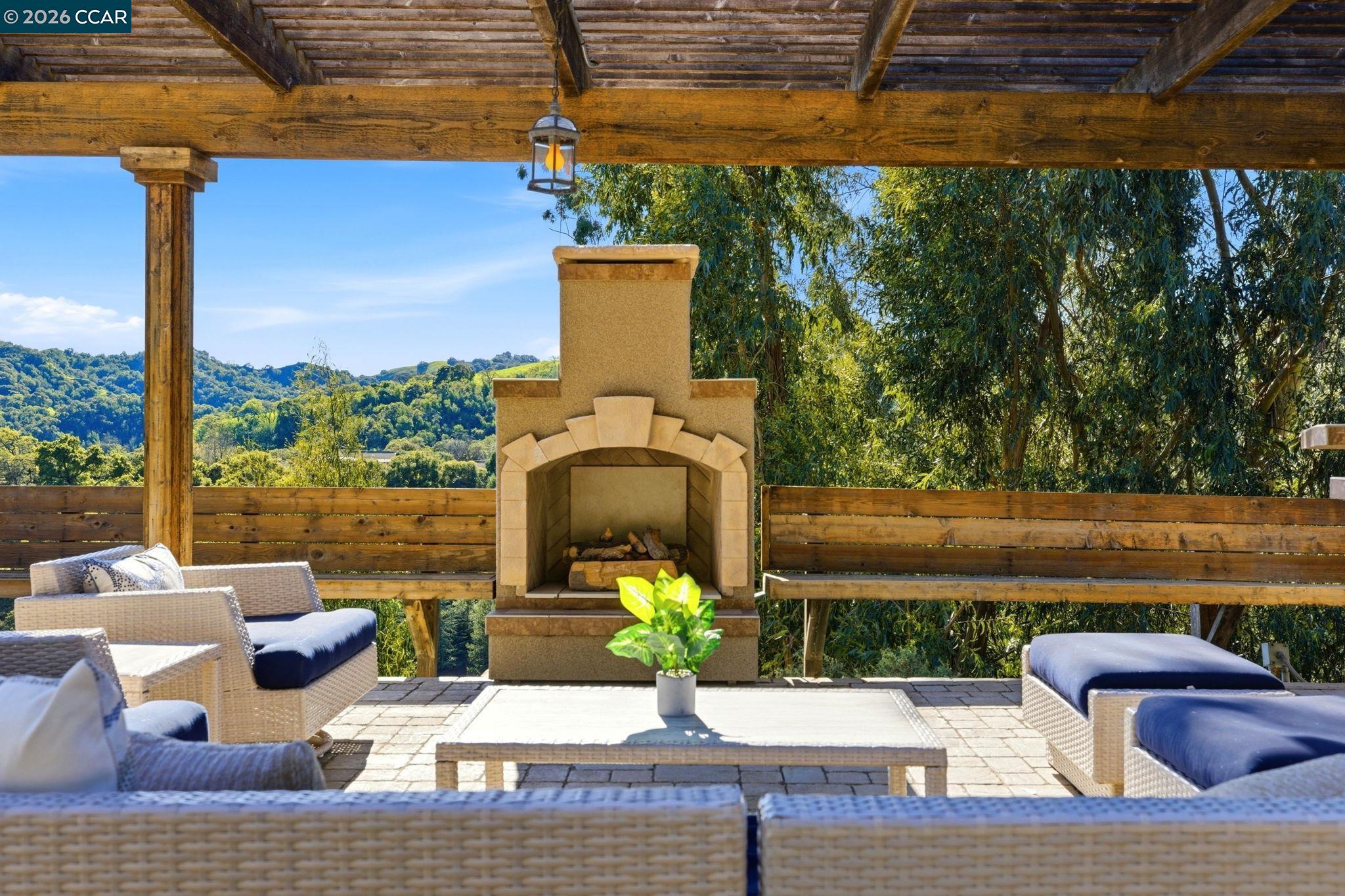 Detail Gallery Image 31 of 50 For 1603b Reliez Valley Road, Lafayette,  CA 94549 - 7 Beds | 5/1 Baths