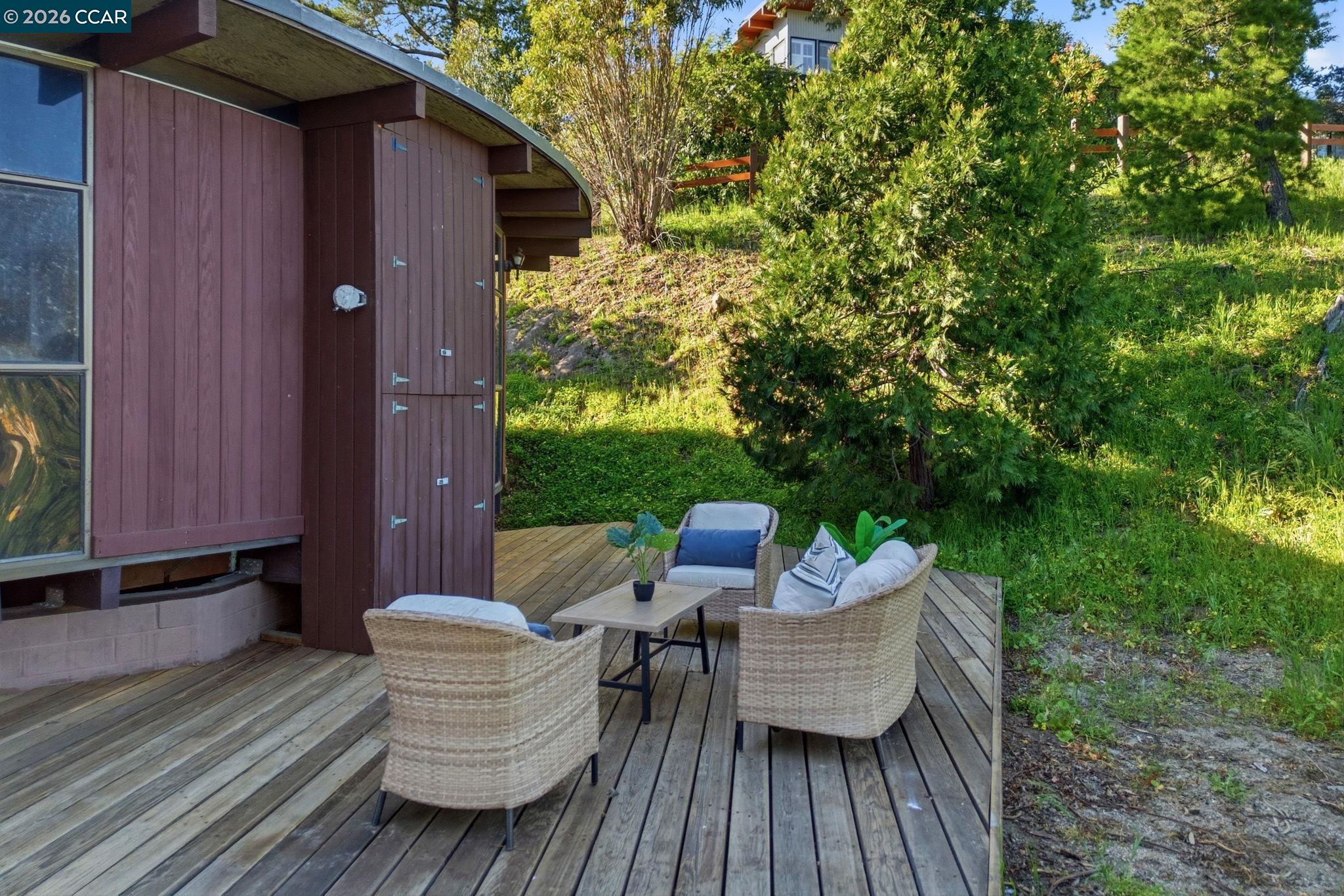 Detail Gallery Image 45 of 50 For 1603b Reliez Valley Road, Lafayette,  CA 94549 - 7 Beds | 5/1 Baths