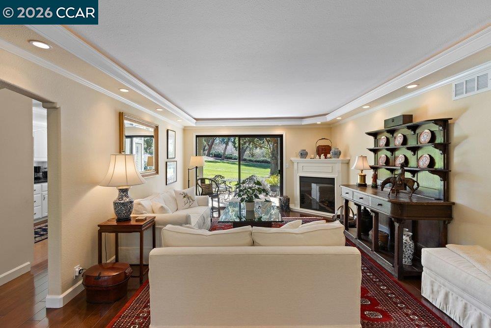 Photo #7: 41127288 Listing: Photo #7