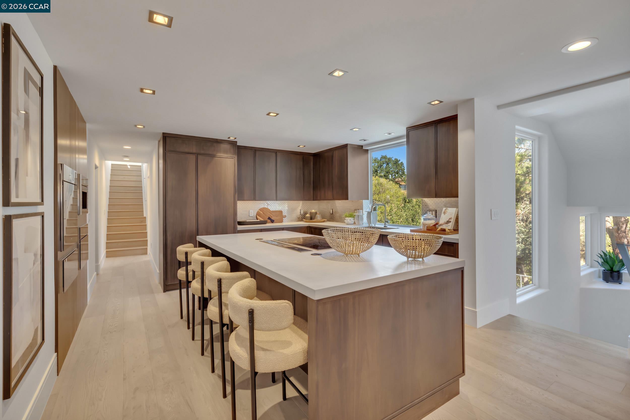 Detail Gallery Image 11 of 60 For 127 Caminar Way, Walnut Creek,  CA 94596 - 5 Beds | 5/1 Baths