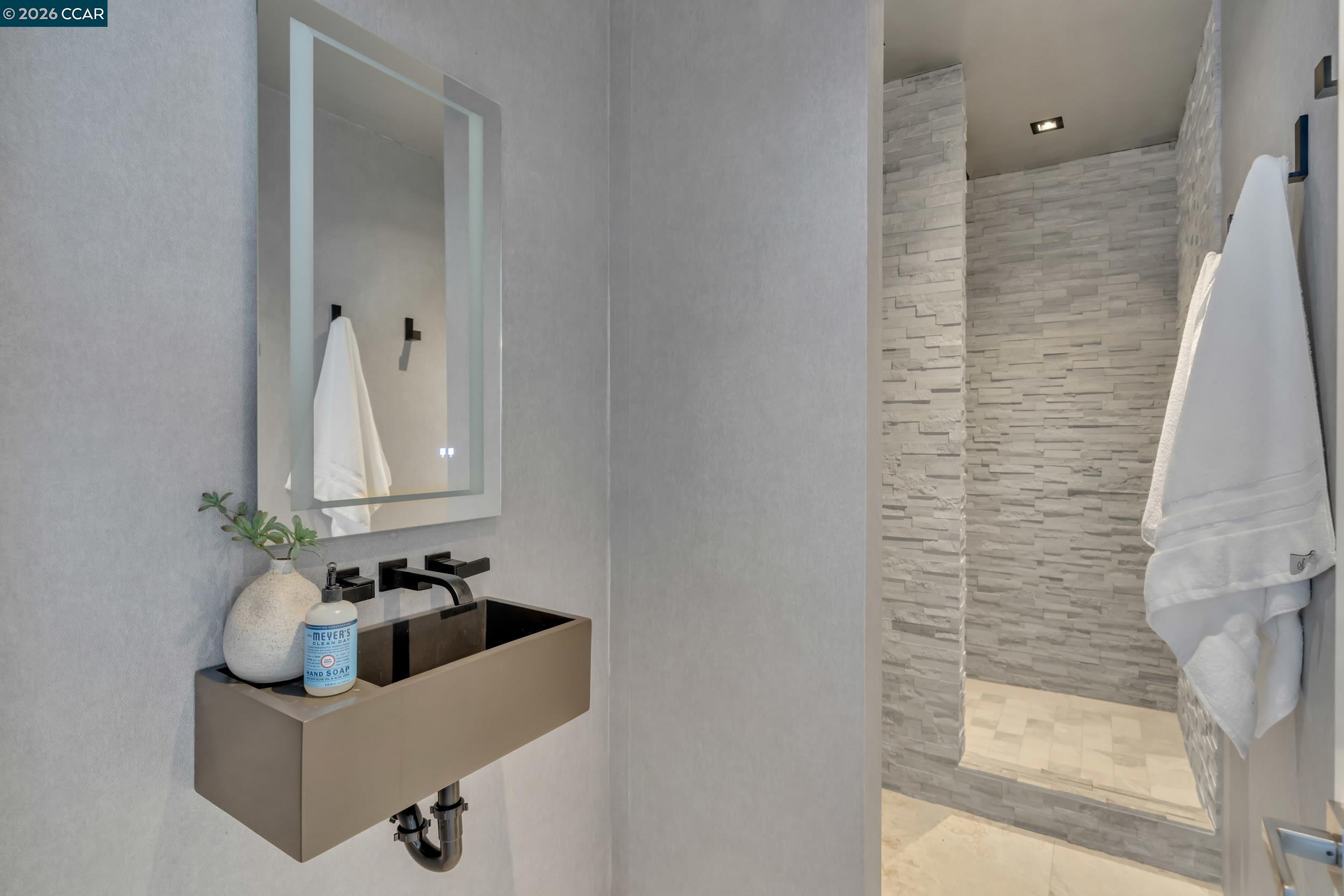 Detail Gallery Image 37 of 60 For 127 Caminar Way, Walnut Creek,  CA 94596 - 5 Beds | 5/1 Baths