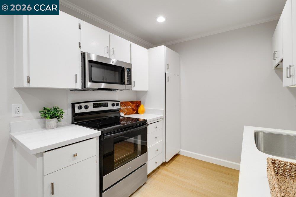 Detail Gallery Image 14 of 36 For 1465 Marchbanks Dr #4,  Walnut Creek,  CA 94598 - 1 Beds | 1 Baths