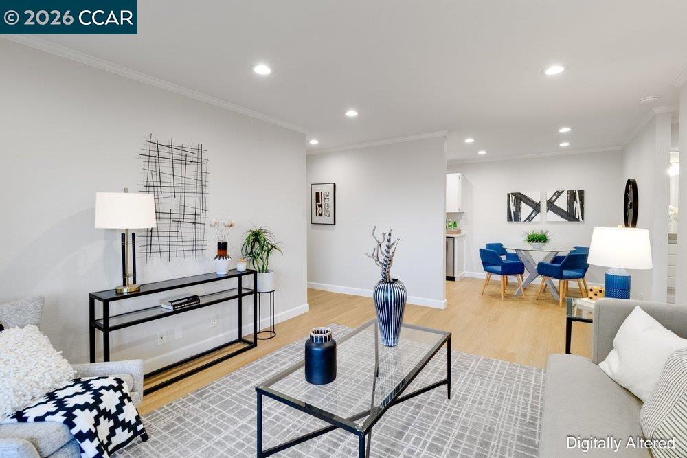 Detail Gallery Image 7 of 36 For 1465 Marchbanks Dr #4,  Walnut Creek,  CA 94598 - 1 Beds | 1 Baths