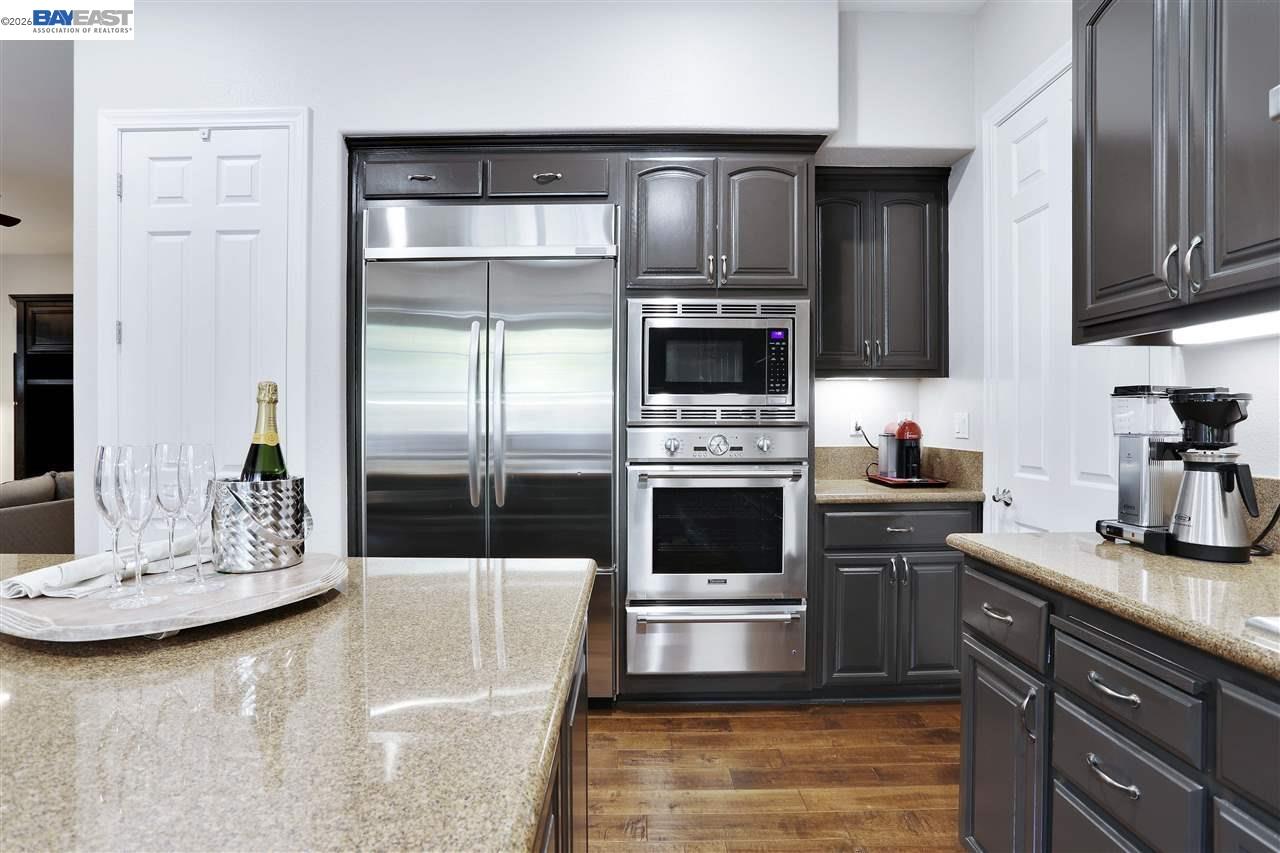 Detail Gallery Image 14 of 40 For 4899 Landmark Way, Dublin,  CA 94568 - 5 Beds | 2/1 Baths