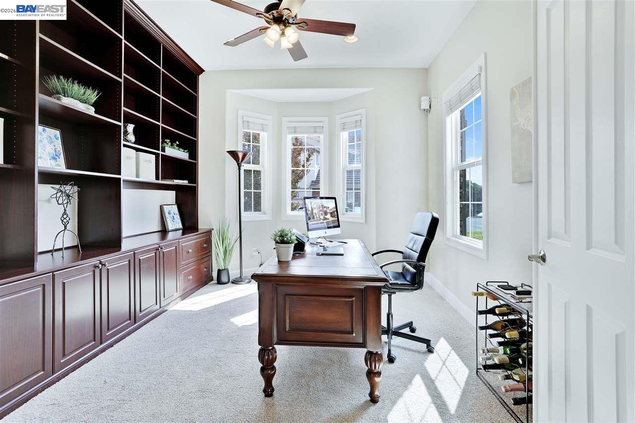 Detail Gallery Image 16 of 40 For 4899 Landmark Way, Dublin,  CA 94568 - 5 Beds | 2/1 Baths