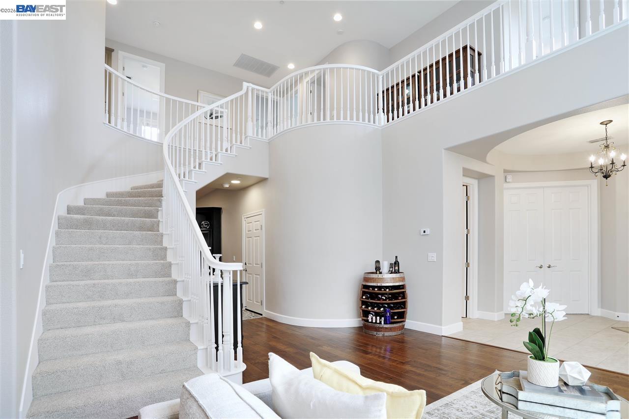 Detail Gallery Image 18 of 40 For 4899 Landmark Way, Dublin,  CA 94568 - 5 Beds | 2/1 Baths