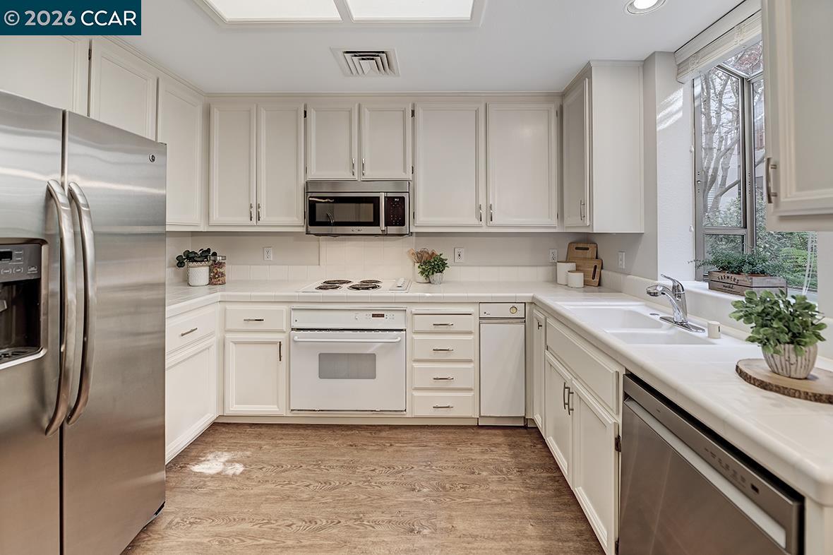 Photo #16: 41127294 Listing: Photo #16