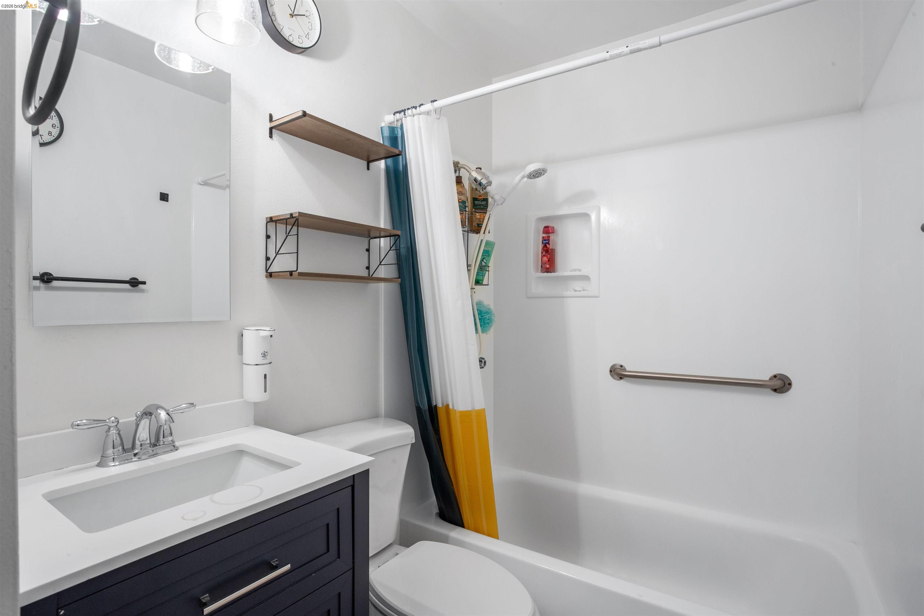 Detail Gallery Image 13 of 37 For 4301 Delta Fair Blvd, Antioch,  CA 94509 - 3 Beds | 2 Baths