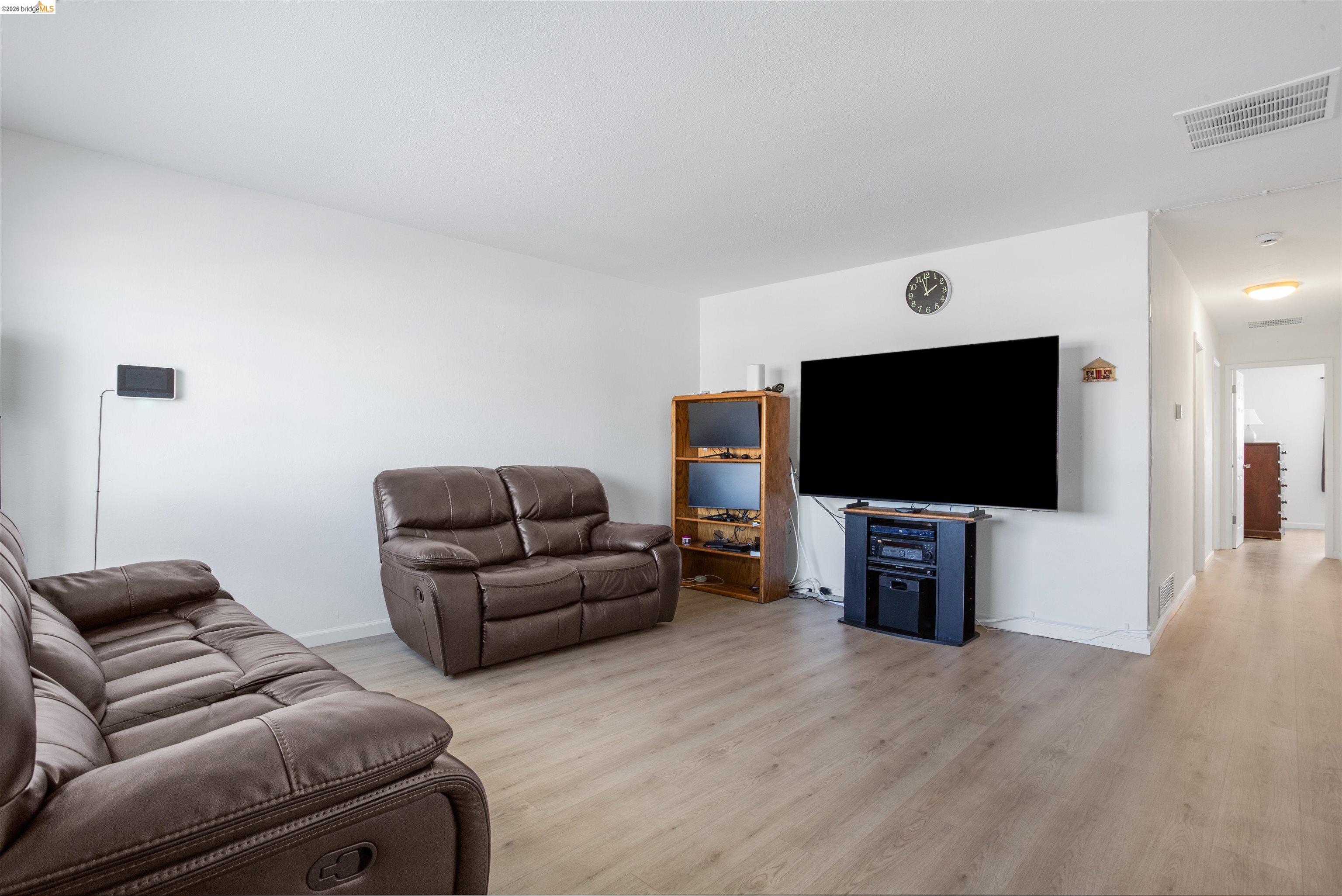 Detail Gallery Image 31 of 37 For 4301 Delta Fair Blvd, Antioch,  CA 94509 - 3 Beds | 2 Baths