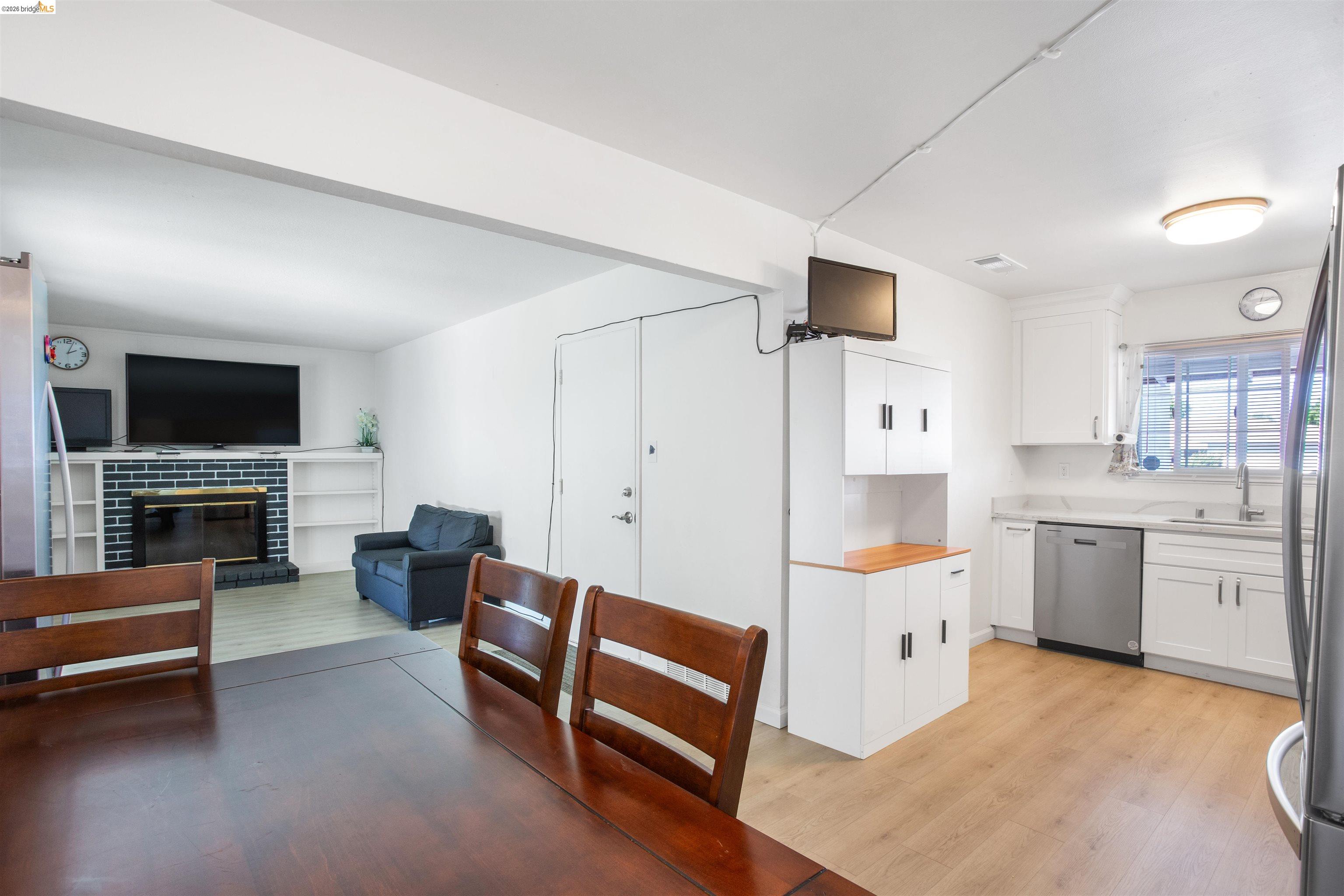 Detail Gallery Image 7 of 37 For 4301 Delta Fair Blvd, Antioch,  CA 94509 - 3 Beds | 2 Baths