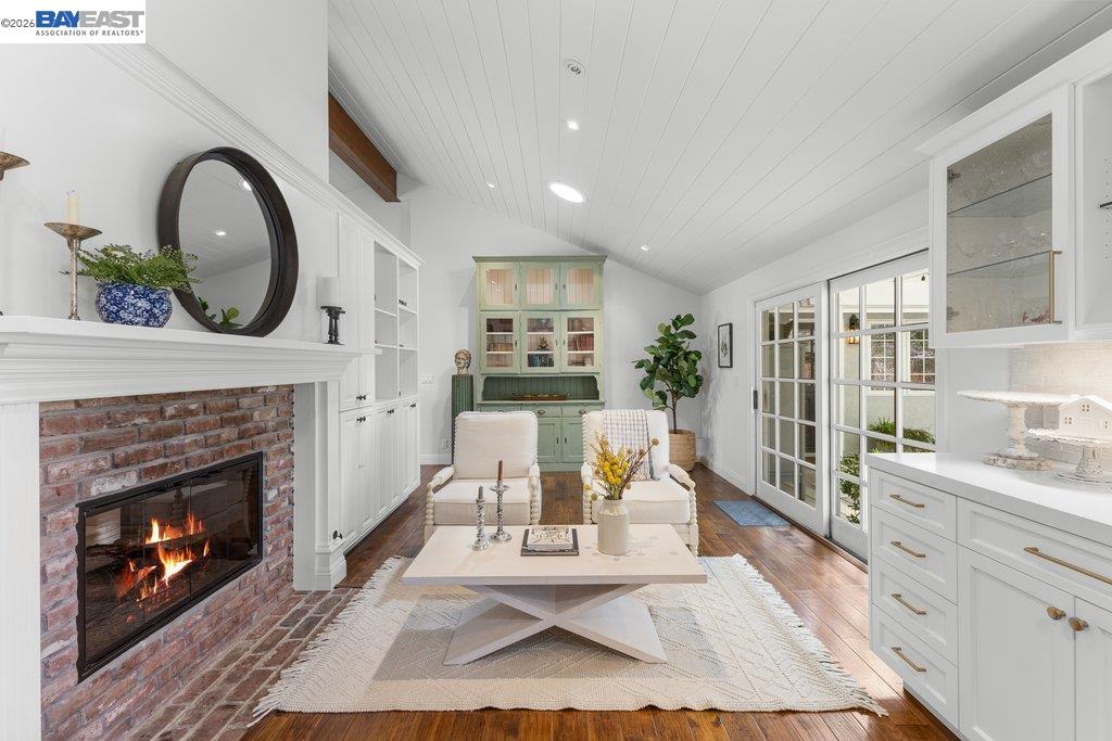 Detail Gallery Image 17 of 60 For 1397 Pine Tree Dr, Alamo,  CA 94507 - 6 Beds | 3/1 Baths