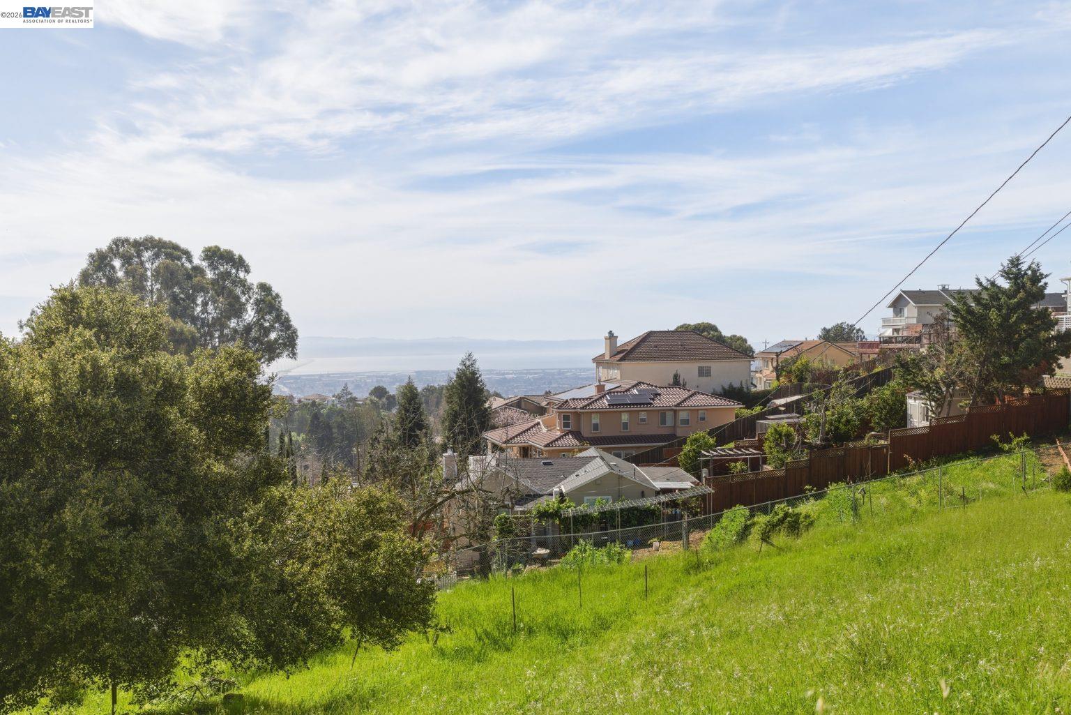 Detail Gallery Image 11 of 15 For 27188 Hayward Blvd, Hayward,  CA 94542 - – Beds | – Baths