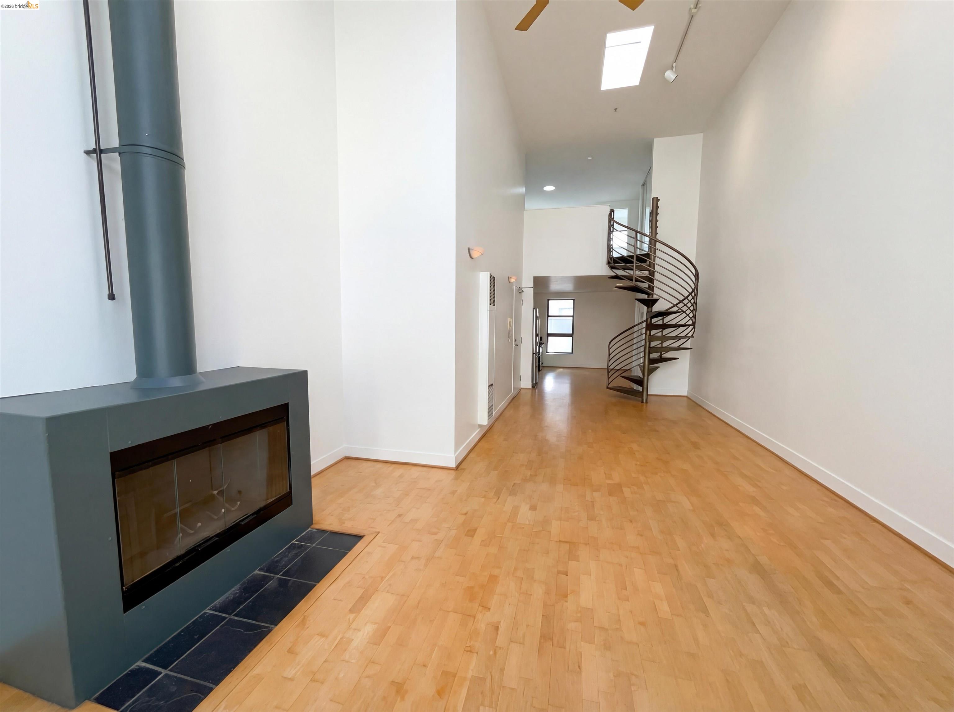 Detail Gallery Image 14 of 23 For 161 Gilbert St #16,  San Francisco,  CA 94103 - 1 Beds | 1 Baths