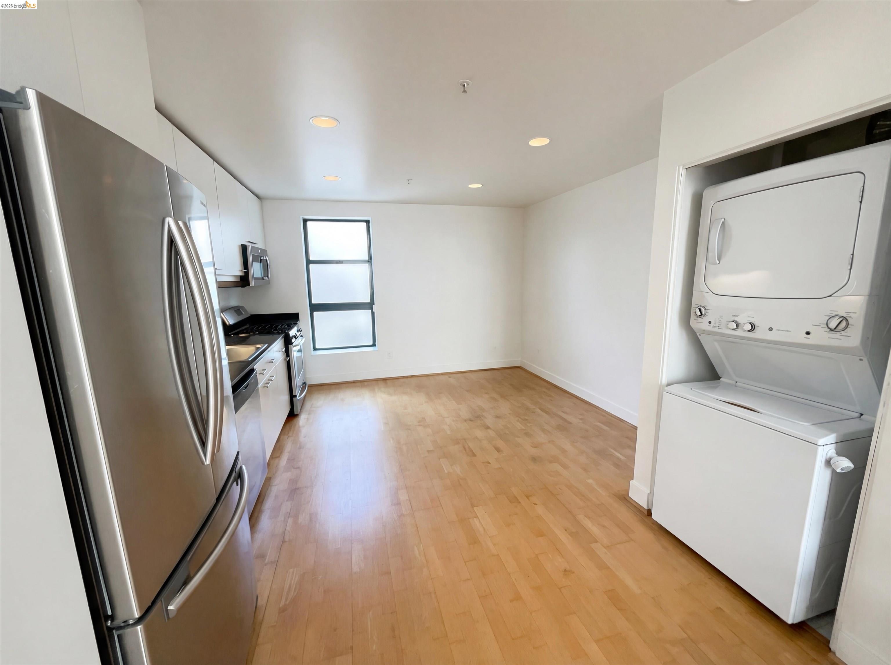 Detail Gallery Image 8 of 23 For 161 Gilbert St #16,  San Francisco,  CA 94103 - 1 Beds | 1 Baths