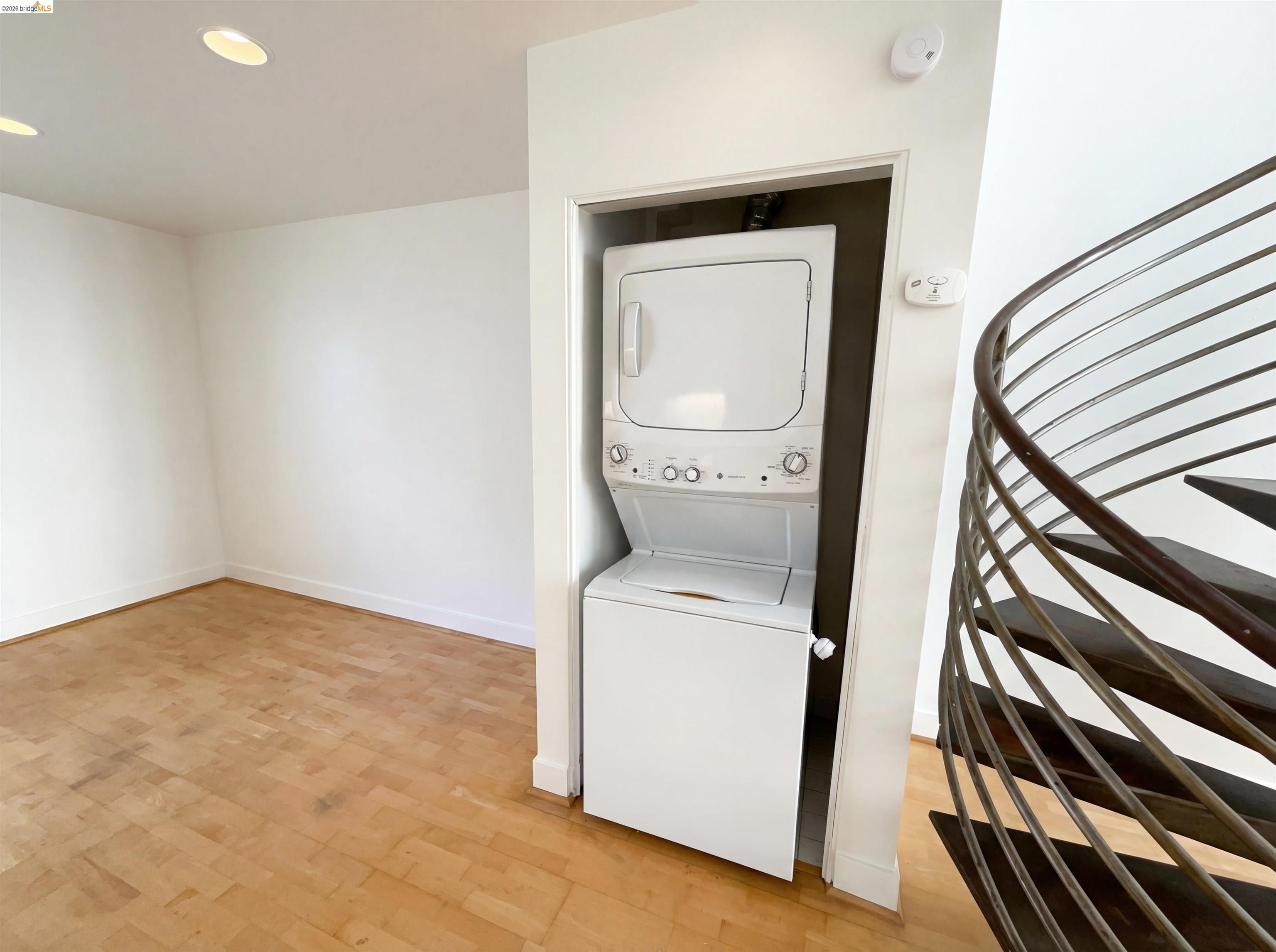 Detail Gallery Image 9 of 23 For 161 Gilbert St #16,  San Francisco,  CA 94103 - 1 Beds | 1 Baths