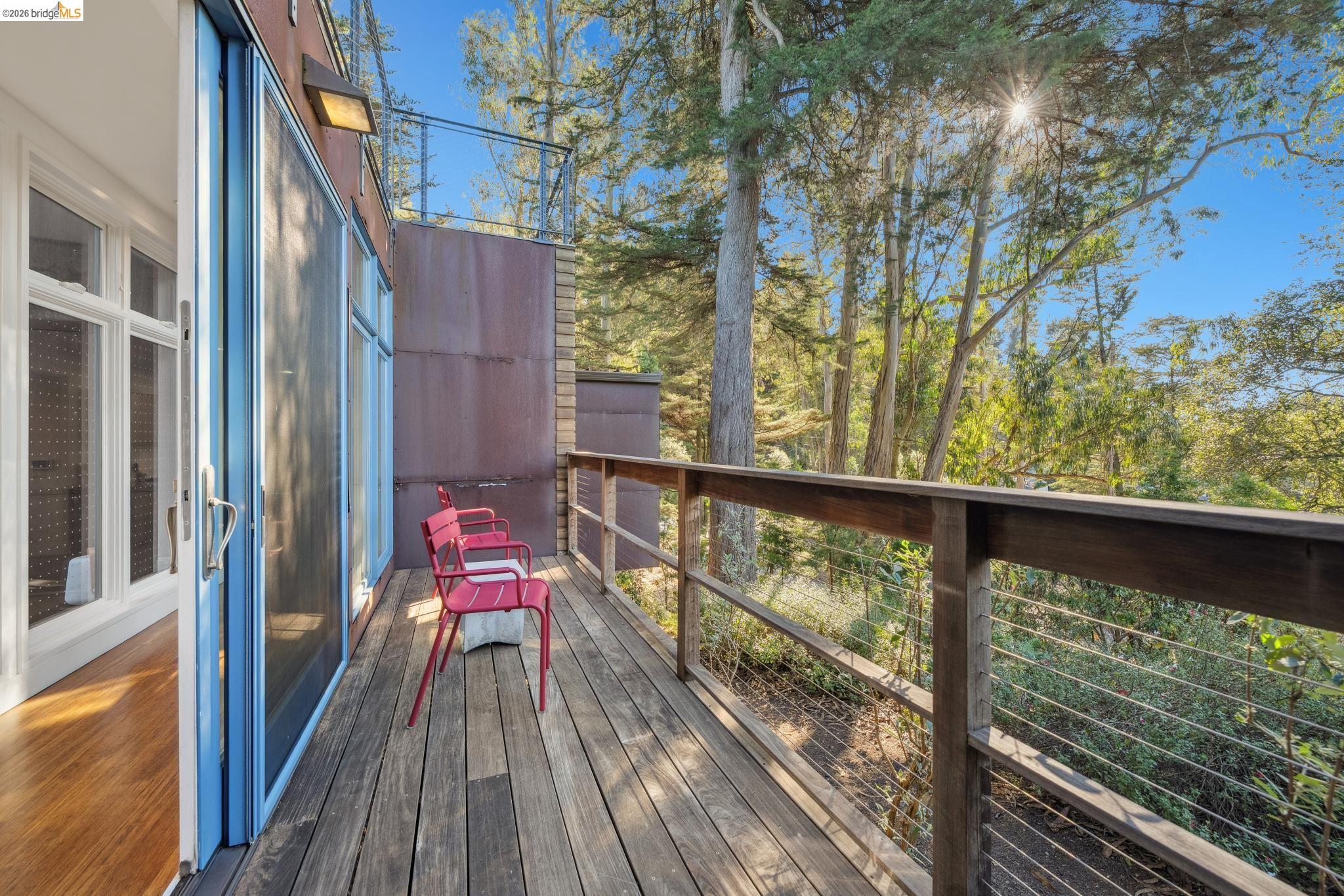 Detail Gallery Image 21 of 60 For 8210 Skyline Blvd, Oakland,  CA 94611 - 4 Beds | 3 Baths