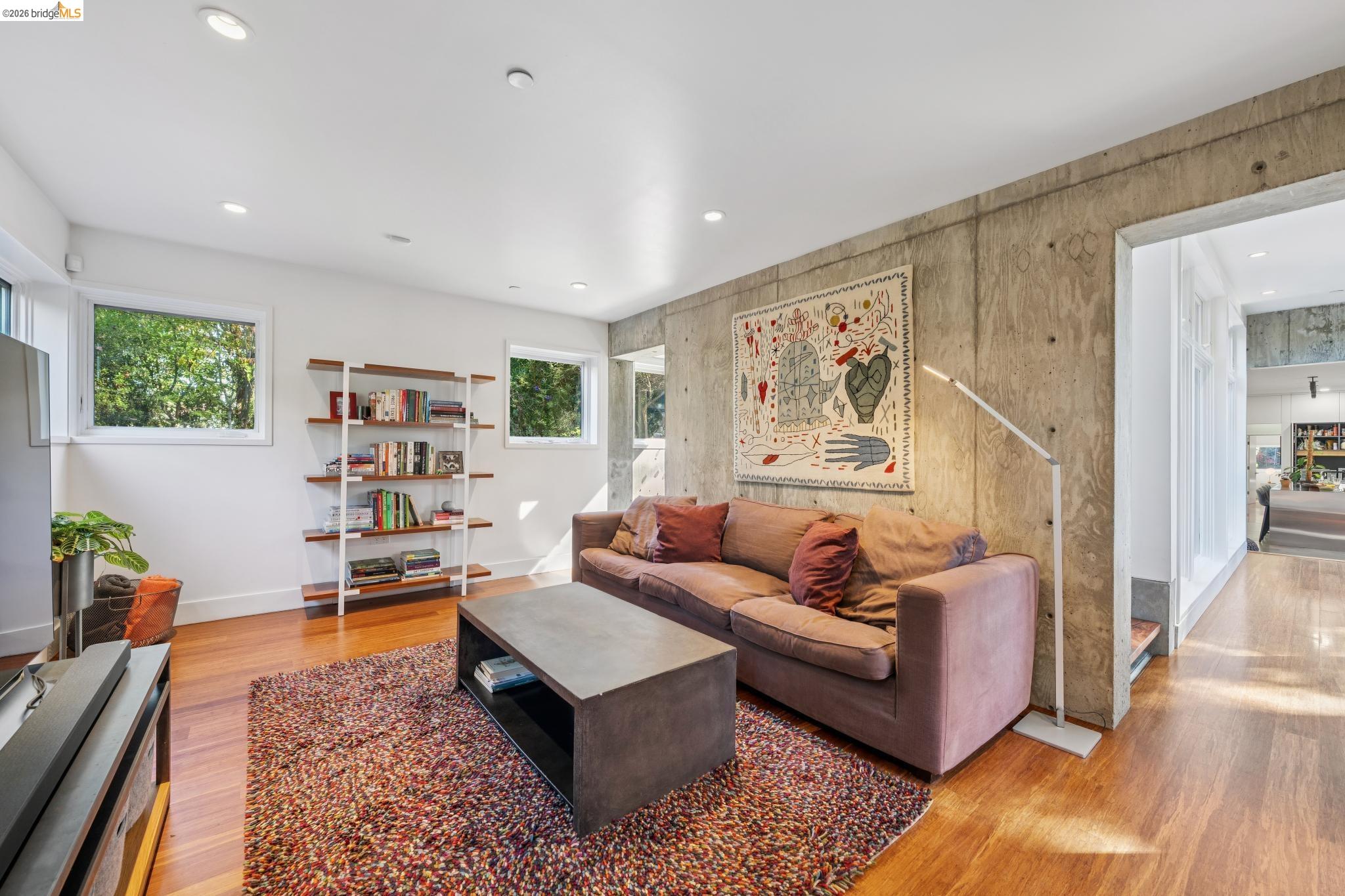 Detail Gallery Image 24 of 60 For 8210 Skyline Blvd, Oakland,  CA 94611 - 4 Beds | 3 Baths