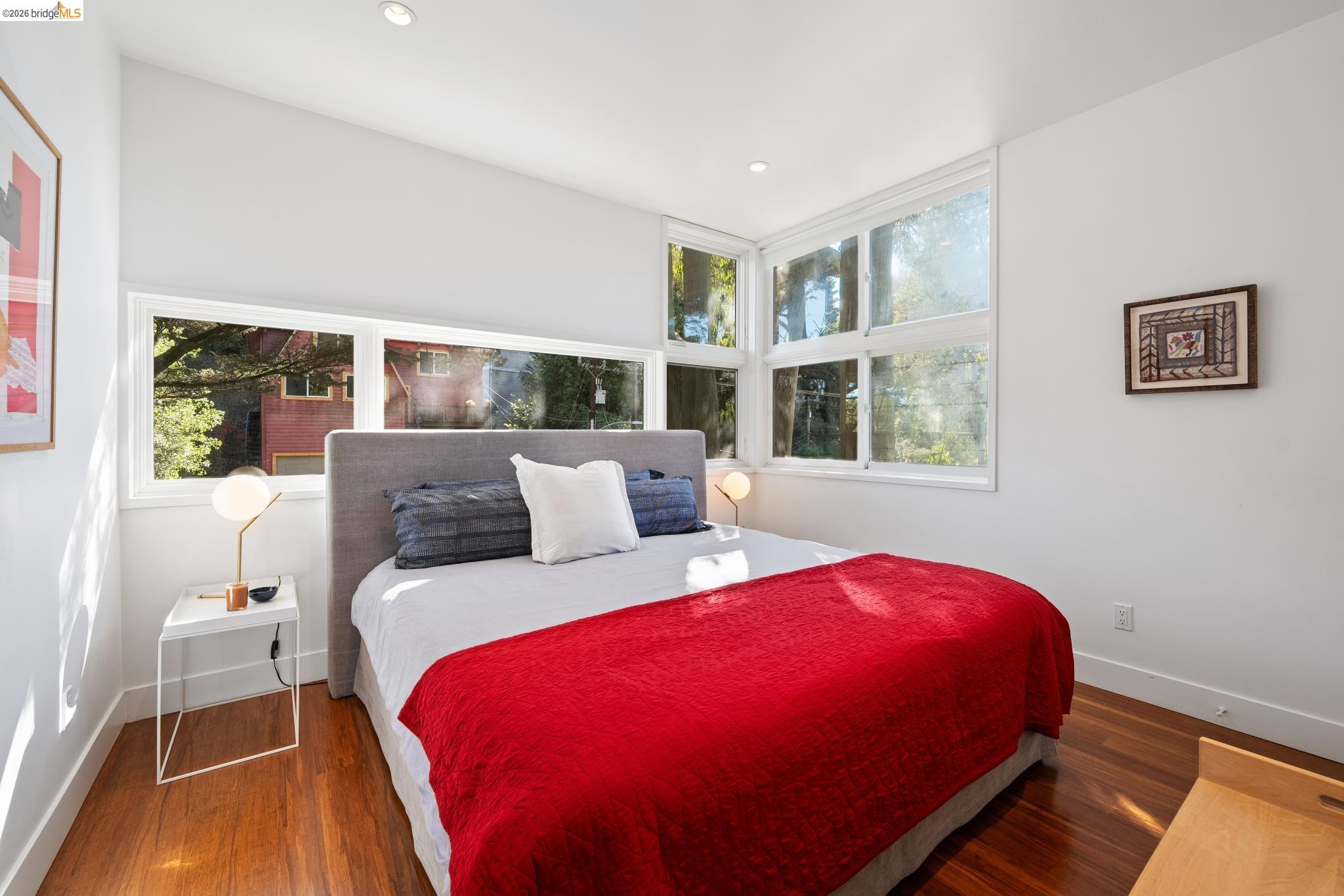 Detail Gallery Image 42 of 60 For 8210 Skyline Blvd, Oakland,  CA 94611 - 4 Beds | 3 Baths