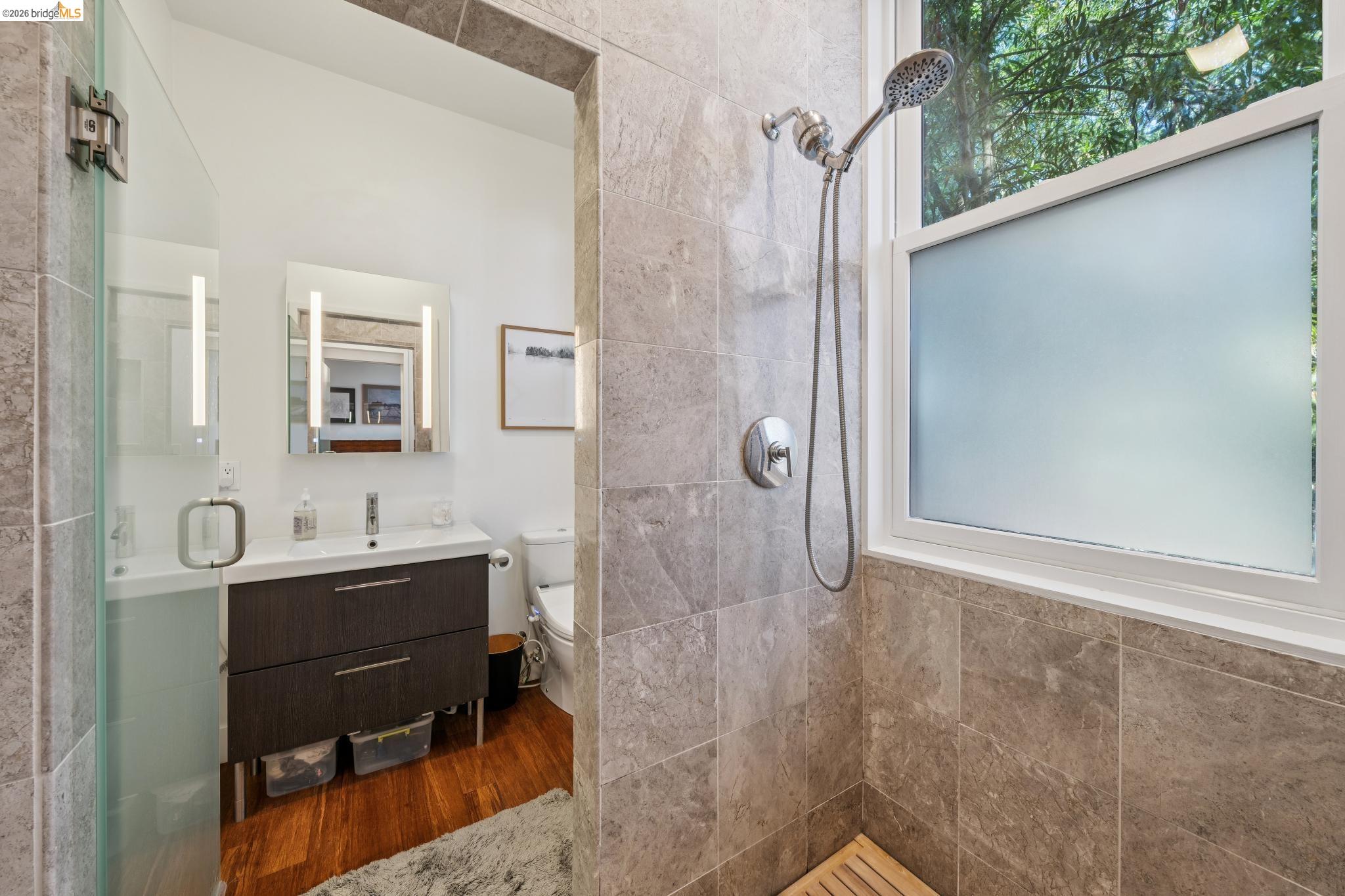 Detail Gallery Image 45 of 60 For 8210 Skyline Blvd, Oakland,  CA 94611 - 4 Beds | 3 Baths