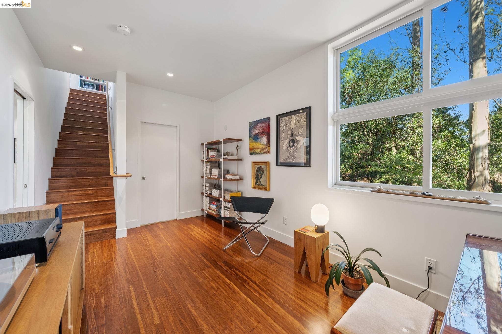 Detail Gallery Image 48 of 60 For 8210 Skyline Blvd, Oakland,  CA 94611 - 4 Beds | 3 Baths