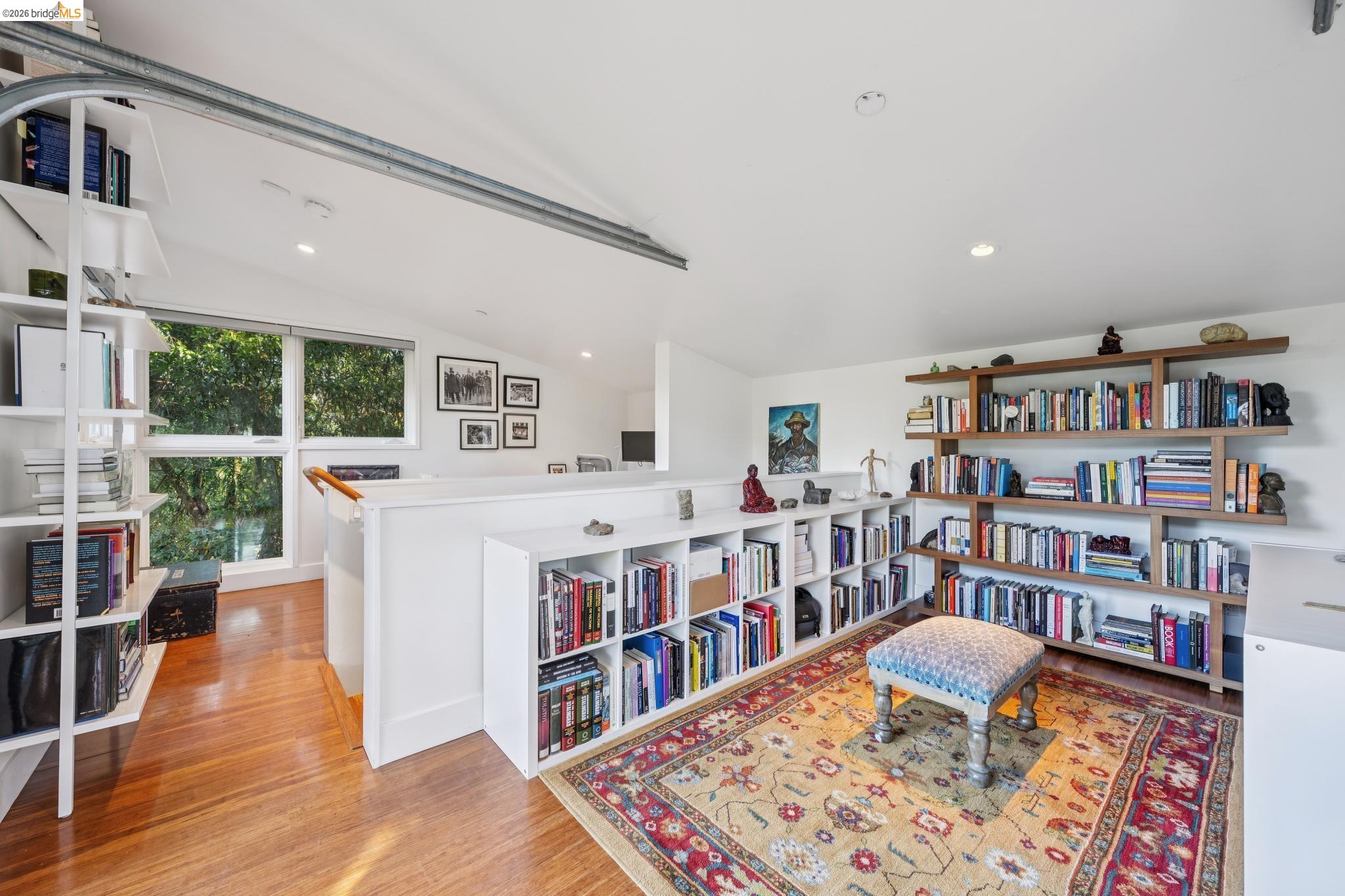 Detail Gallery Image 49 of 60 For 8210 Skyline Blvd, Oakland,  CA 94611 - 4 Beds | 3 Baths