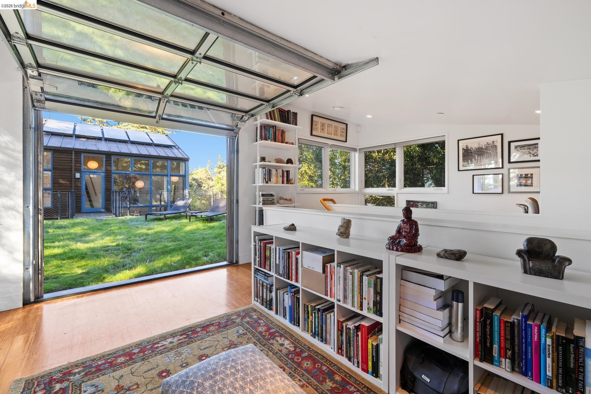 Detail Gallery Image 51 of 60 For 8210 Skyline Blvd, Oakland,  CA 94611 - 4 Beds | 3 Baths