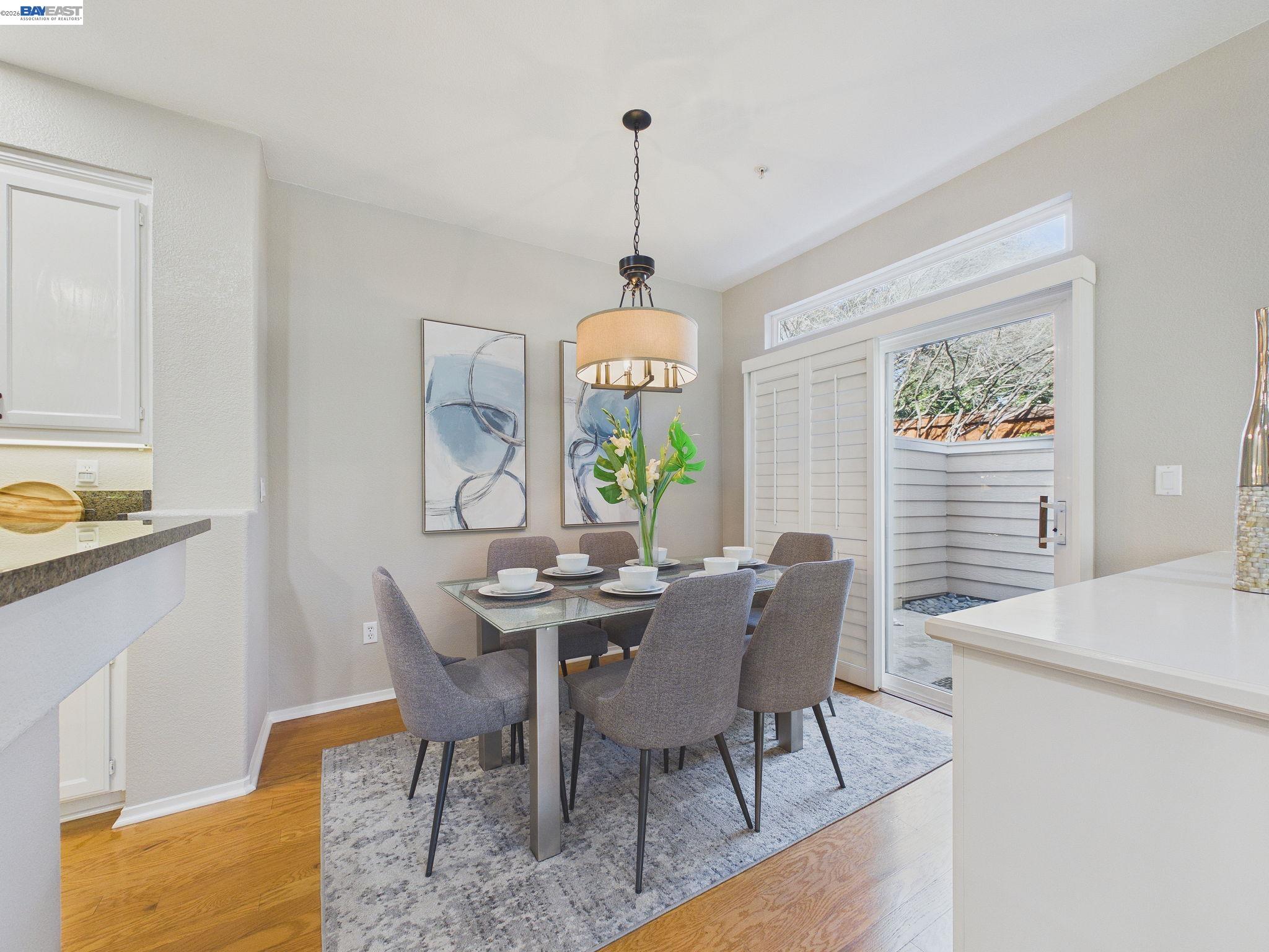 Detail Gallery Image 17 of 43 For 320 Sutter Creek Ln, San Ramon,  CA 94583 - 3 Beds | 3 Baths