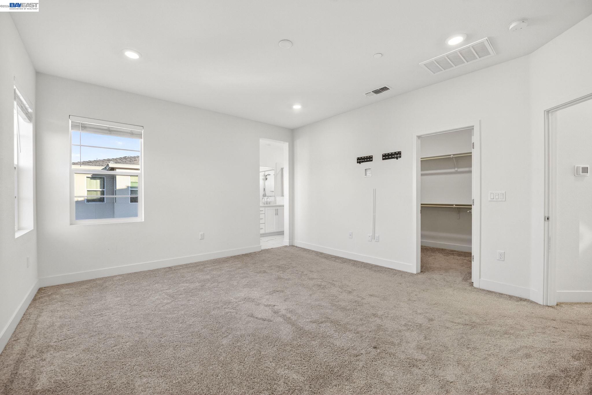 Detail Gallery Image 19 of 50 For 6065 Bullion Ln, Dublin,  CA 94568 - 3 Beds | 3/1 Baths