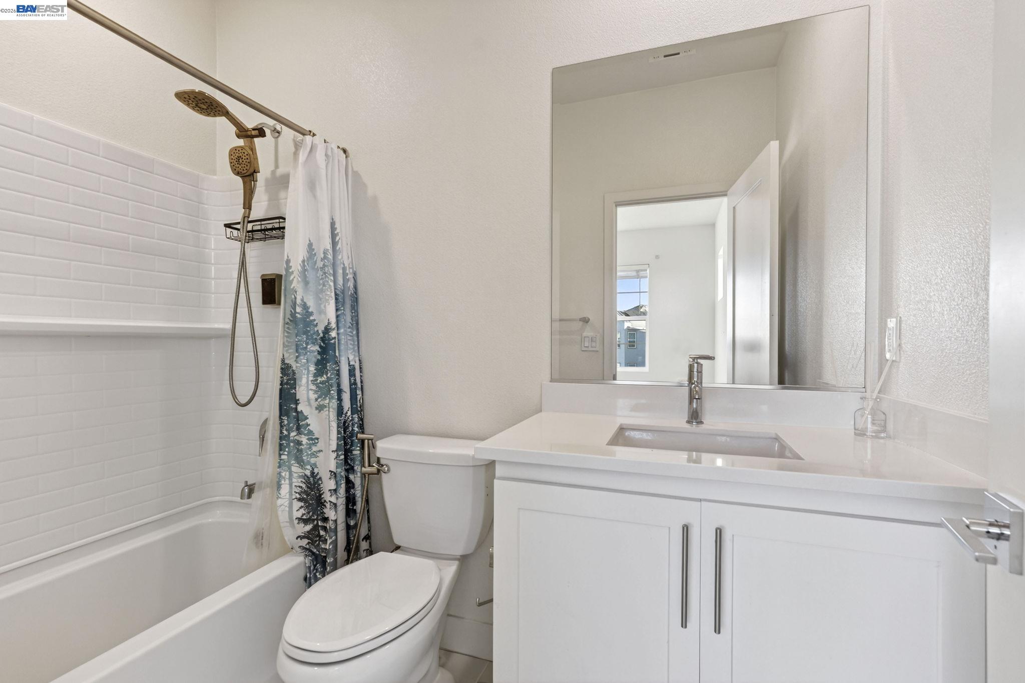 Detail Gallery Image 33 of 50 For 6065 Bullion Ln, Dublin,  CA 94568 - 3 Beds | 3/1 Baths